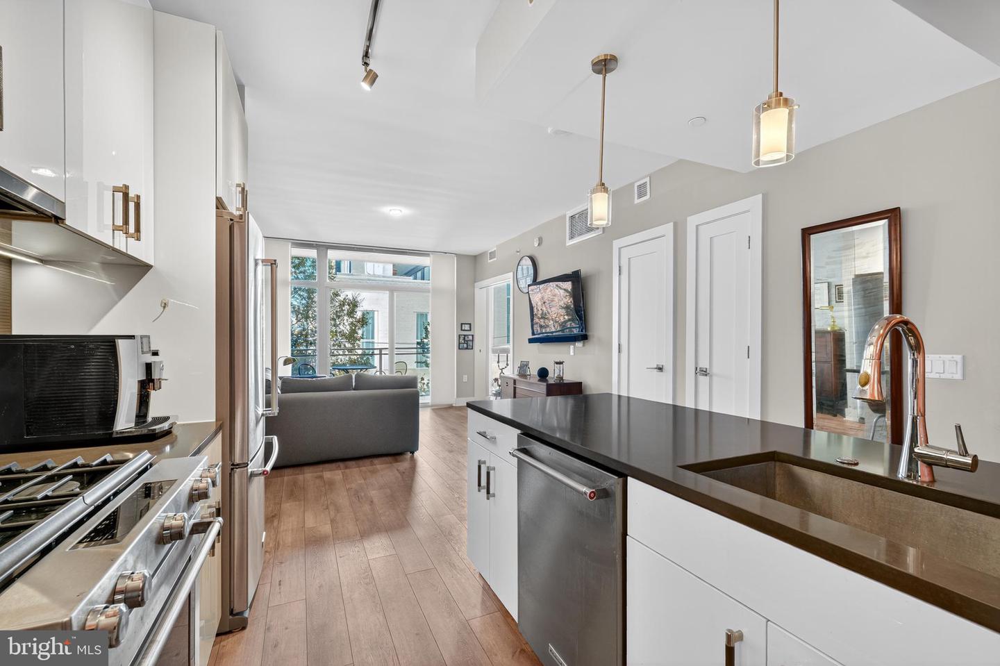 88 V ST SW #313, WASHINGTON, District Of Columbia 20024, 1 Bedroom Bedrooms, ,1 BathroomBathrooms,Residential,For sale,88 V ST SW #313,DCDC2232224 MLS # DCDC2232224 88 V ST SW #313, WASHINGTON, District Of Columbia 20024, 1 Bedroom Bedrooms, ,1 BathroomBathrooms,Residential,For sale,88 V ST SW #313,DCDC2232224 MLS # DCDC2232224