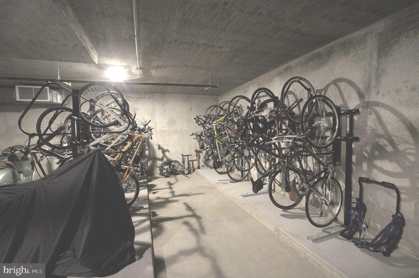 88 V ST SW #313, WASHINGTON, District Of Columbia 20024, 1 Bedroom Bedrooms, ,1 BathroomBathrooms,Residential,For sale,88 V ST SW #313,DCDC2232224 MLS # DCDC2232224 88 V ST SW #313, WASHINGTON, District Of Columbia 20024, 1 Bedroom Bedrooms, ,1 BathroomBathrooms,Residential,For sale,88 V ST SW #313,DCDC2232224 MLS # DCDC2232224