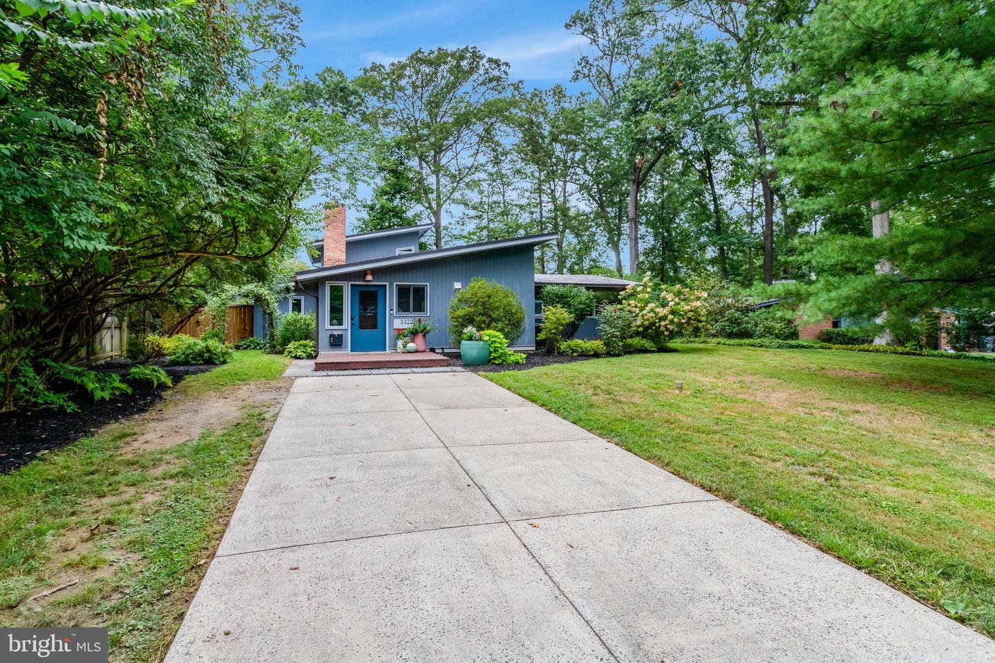 3322 ELM TER, FALLS CHURCH, Virginia 22042, 3 Bedrooms Bedrooms, ,3 BathroomsBathrooms,Residential,For sale,3322 ELM TER,VAFX2280582 MLS # VAFX2280582