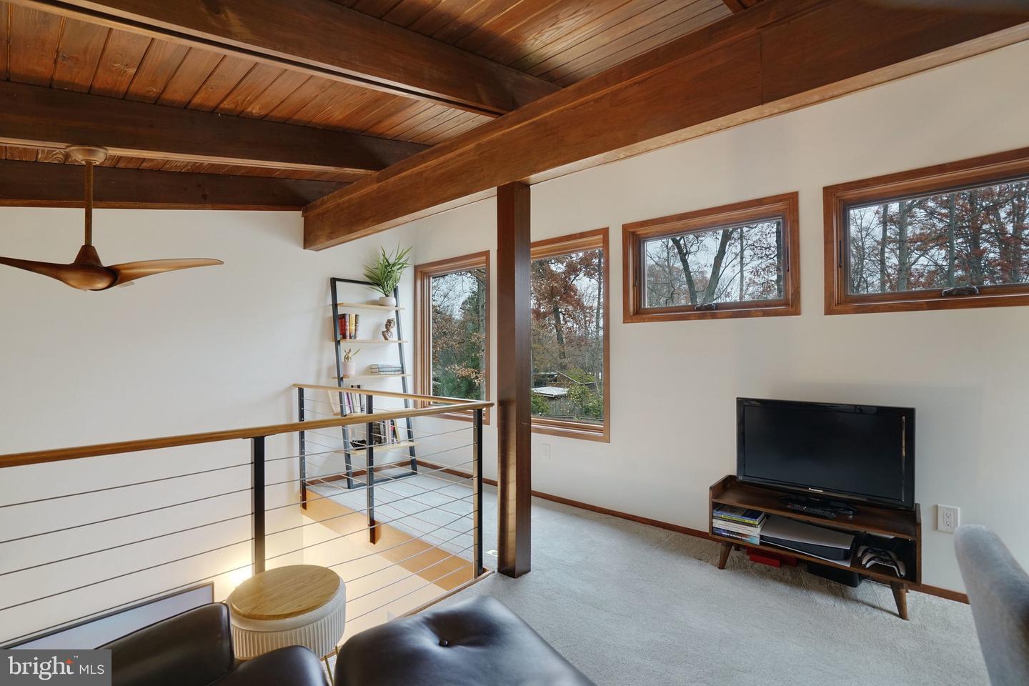 3322 ELM TER, FALLS CHURCH, Virginia 22042, 3 Bedrooms Bedrooms, ,3 BathroomsBathrooms,Residential,For sale,3322 ELM TER,VAFX2280582 MLS # VAFX2280582