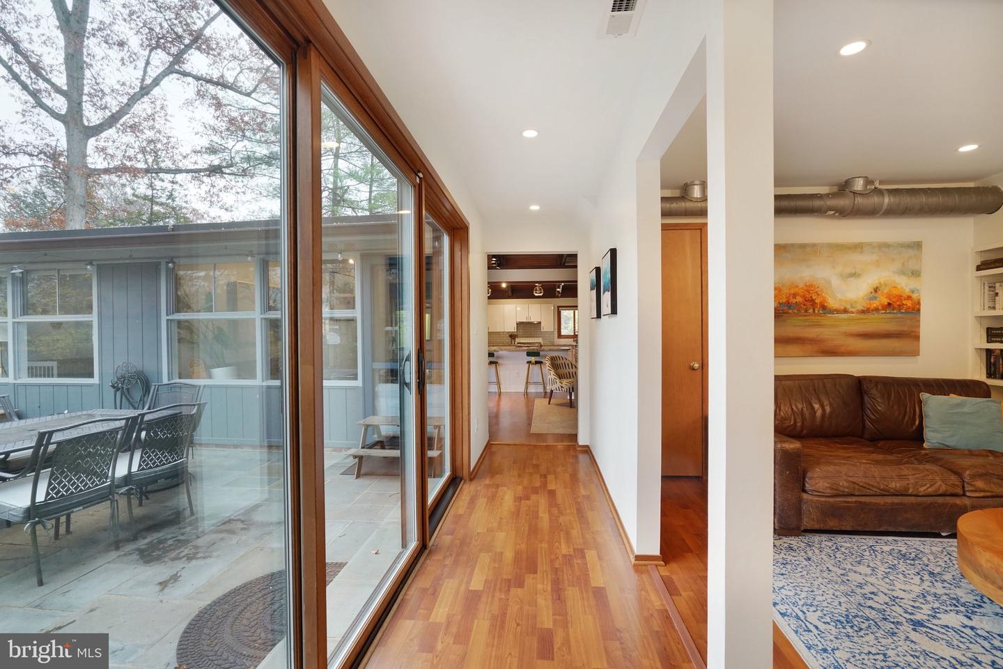 3322 ELM TER, FALLS CHURCH, Virginia 22042, 3 Bedrooms Bedrooms, ,3 BathroomsBathrooms,Residential,For sale,3322 ELM TER,VAFX2280582 MLS # VAFX2280582