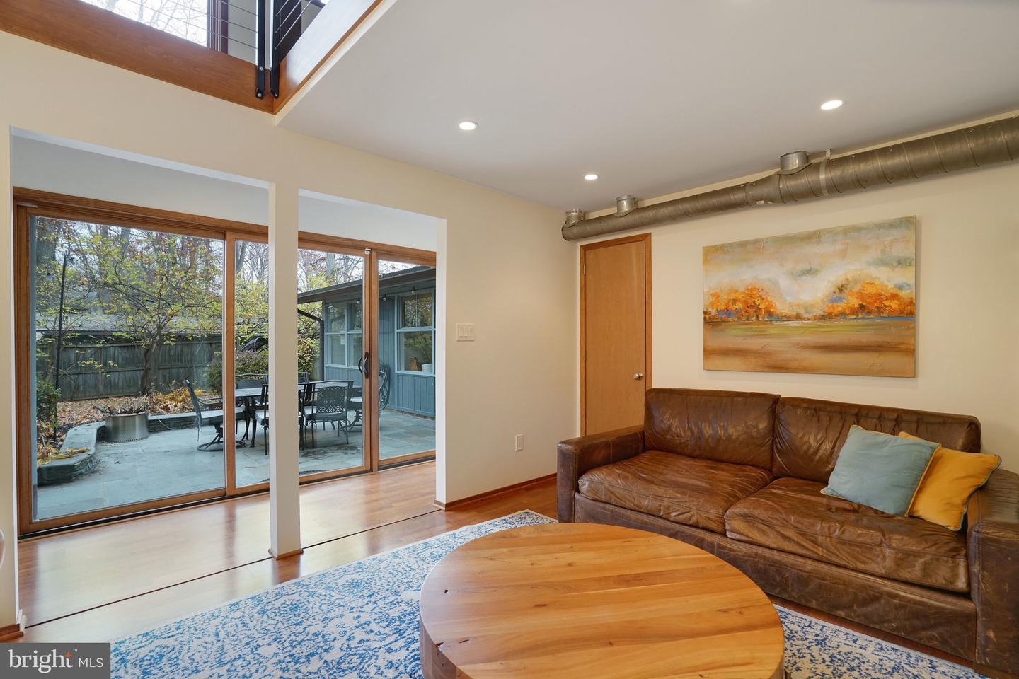 3322 ELM TER, FALLS CHURCH, Virginia 22042, 3 Bedrooms Bedrooms, ,3 BathroomsBathrooms,Residential,For sale,3322 ELM TER,VAFX2280582 MLS # VAFX2280582