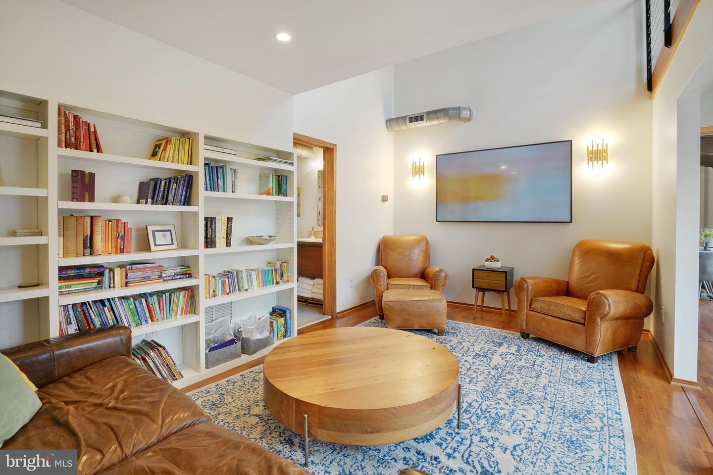 3322 ELM TER, FALLS CHURCH, Virginia 22042, 3 Bedrooms Bedrooms, ,3 BathroomsBathrooms,Residential,For sale,3322 ELM TER,VAFX2280582 MLS # VAFX2280582