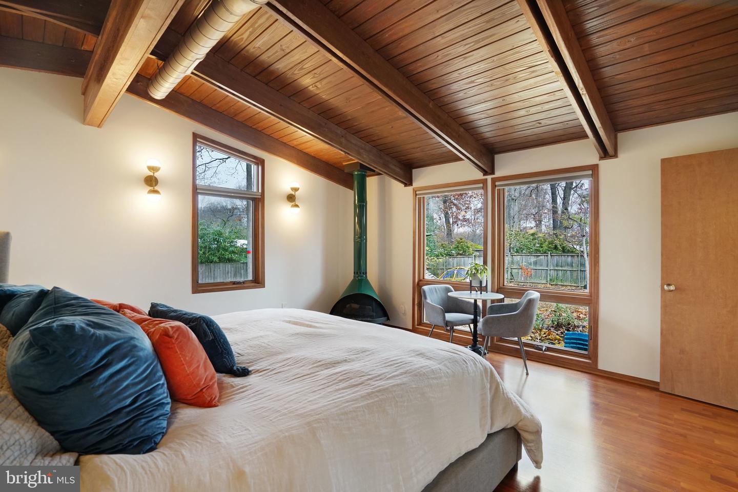 3322 ELM TER, FALLS CHURCH, Virginia 22042, 3 Bedrooms Bedrooms, ,3 BathroomsBathrooms,Residential,For sale,3322 ELM TER,VAFX2280582 MLS # VAFX2280582