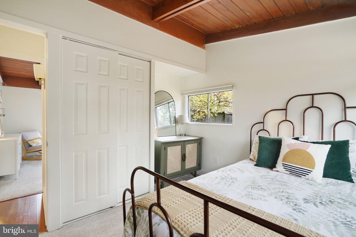 3322 ELM TER, FALLS CHURCH, Virginia 22042, 3 Bedrooms Bedrooms, ,3 BathroomsBathrooms,Residential,For sale,3322 ELM TER,VAFX2280582 MLS # VAFX2280582