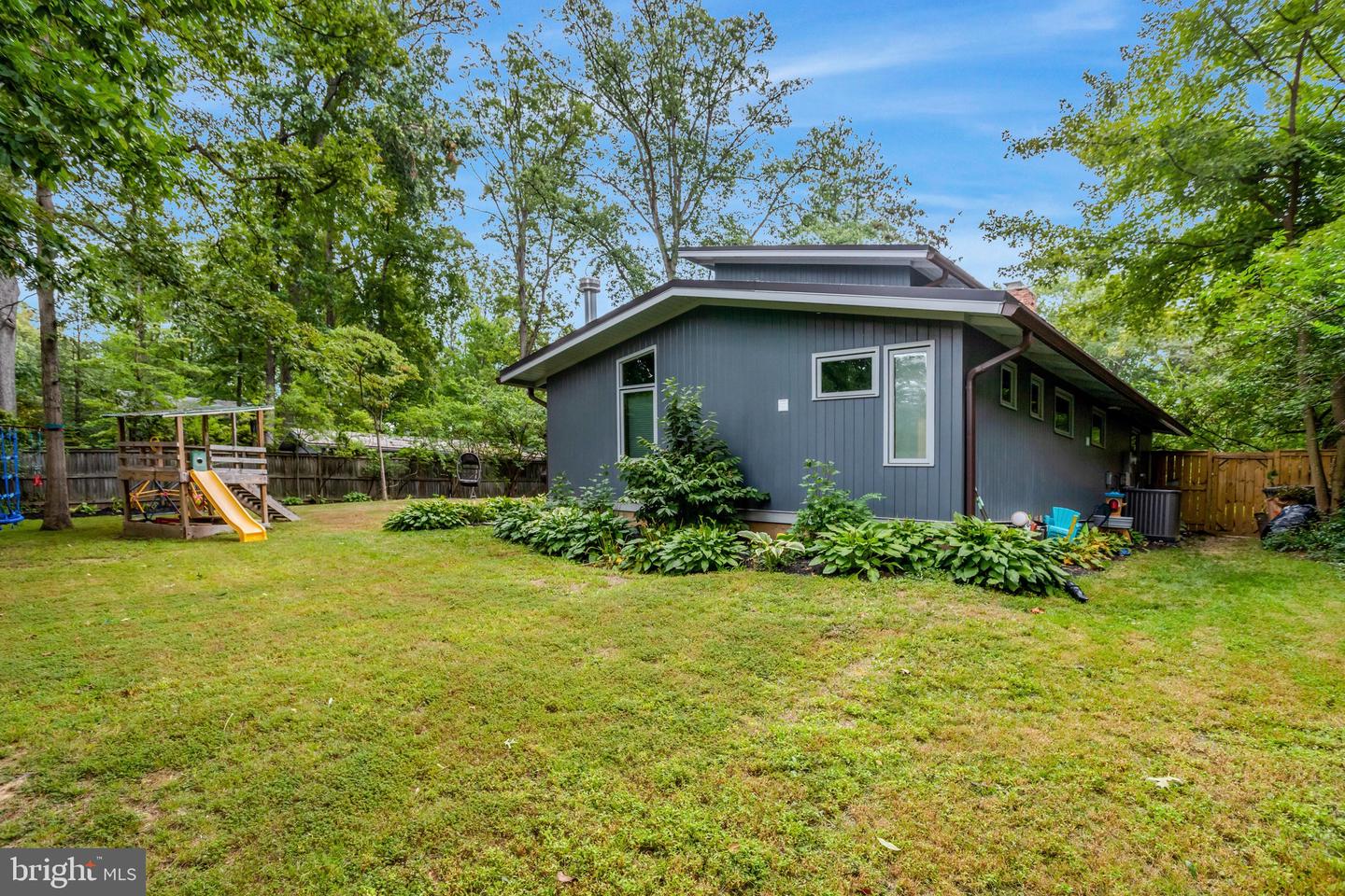 3322 ELM TER, FALLS CHURCH, Virginia 22042, 3 Bedrooms Bedrooms, ,3 BathroomsBathrooms,Residential,For sale,3322 ELM TER,VAFX2280582 MLS # VAFX2280582