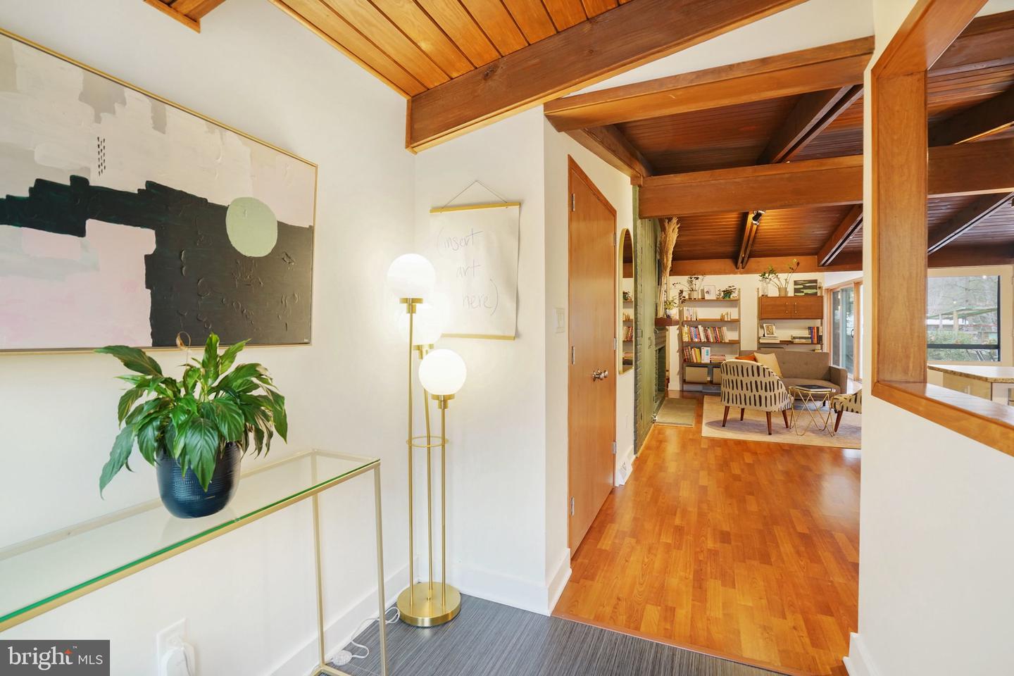 3322 ELM TER, FALLS CHURCH, Virginia 22042, 3 Bedrooms Bedrooms, ,3 BathroomsBathrooms,Residential,For sale,3322 ELM TER,VAFX2280582 MLS # VAFX2280582