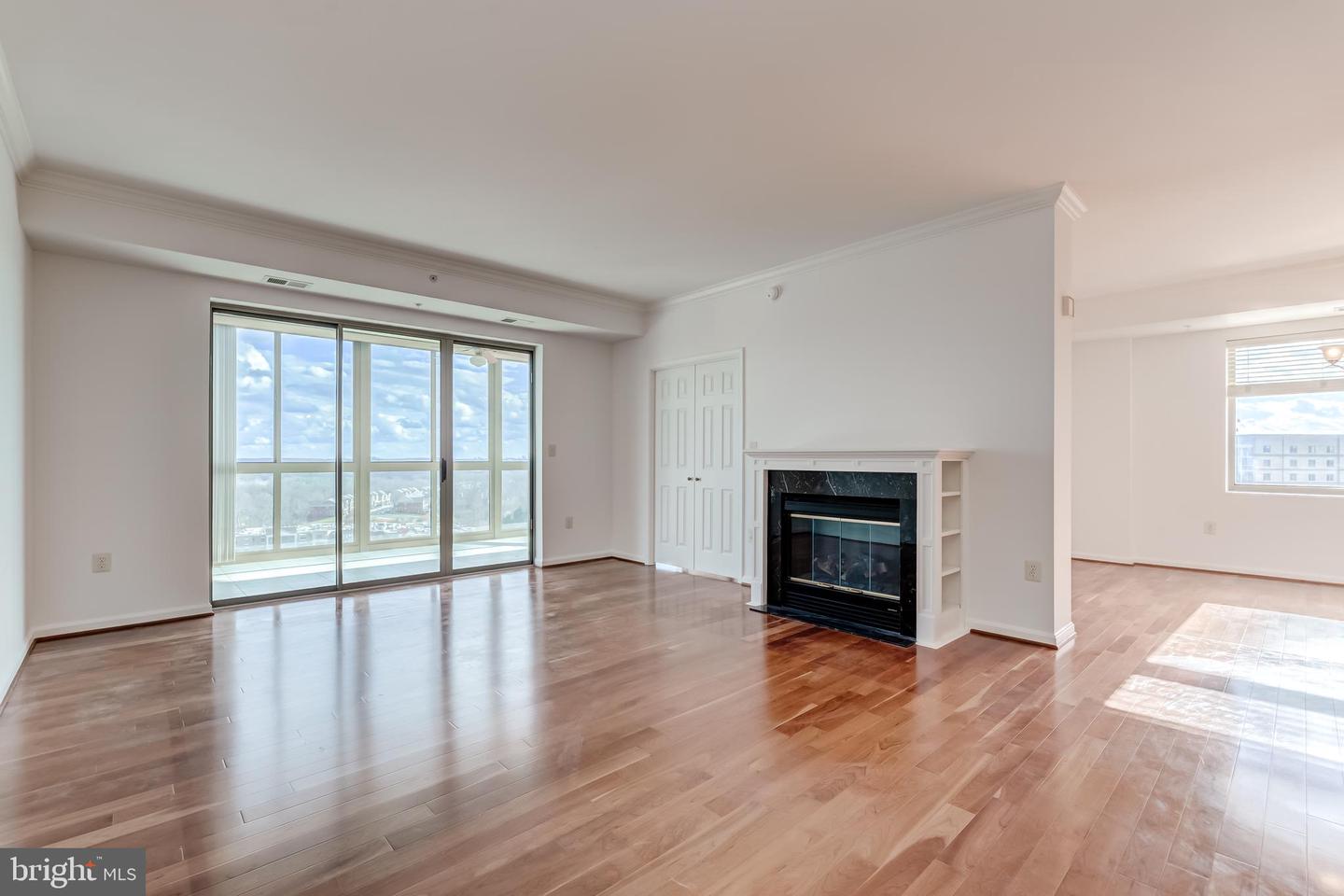 19355 CYPRESS RIDGE TER #1006, LEESBURG, Virginia 20176, 3 Bedrooms Bedrooms, ,2 BathroomsBathrooms,Residential,For sale,19355 CYPRESS RIDGE TER #1006,VALO2111740 MLS # VALO2111740 19355 CYPRESS RIDGE TER #1006, LEESBURG, Virginia 20176, 3 Bedrooms Bedrooms, ,2 BathroomsBathrooms,Residential,For sale,19355 CYPRESS RIDGE TER #1006,VALO2111740 MLS # VALO2111740