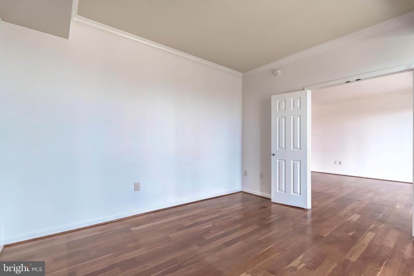 19355 CYPRESS RIDGE TER #1006, LEESBURG, Virginia 20176, 3 Bedrooms Bedrooms, ,2 BathroomsBathrooms,Residential,For sale,19355 CYPRESS RIDGE TER #1006,VALO2111740 MLS # VALO2111740 19355 CYPRESS RIDGE TER #1006, LEESBURG, Virginia 20176, 3 Bedrooms Bedrooms, ,2 BathroomsBathrooms,Residential,For sale,19355 CYPRESS RIDGE TER #1006,VALO2111740 MLS # VALO2111740