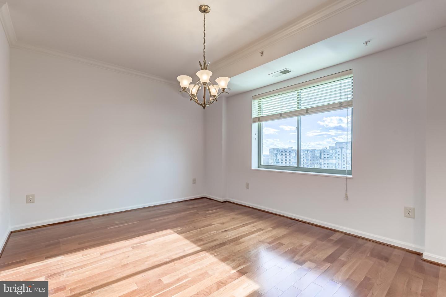 19355 CYPRESS RIDGE TER #1006, LEESBURG, Virginia 20176, 3 Bedrooms Bedrooms, ,2 BathroomsBathrooms,Residential,For sale,19355 CYPRESS RIDGE TER #1006,VALO2111740 MLS # VALO2111740 19355 CYPRESS RIDGE TER #1006, LEESBURG, Virginia 20176, 3 Bedrooms Bedrooms, ,2 BathroomsBathrooms,Residential,For sale,19355 CYPRESS RIDGE TER #1006,VALO2111740 MLS # VALO2111740