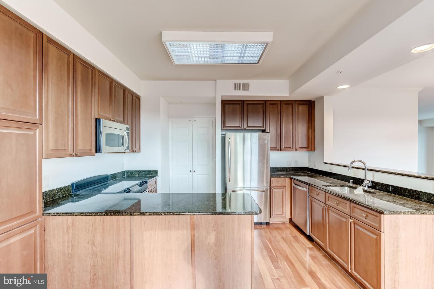 19355 CYPRESS RIDGE TER #1006, LEESBURG, Virginia 20176, 3 Bedrooms Bedrooms, ,2 BathroomsBathrooms,Residential,For sale,19355 CYPRESS RIDGE TER #1006,VALO2111740 MLS # VALO2111740 19355 CYPRESS RIDGE TER #1006, LEESBURG, Virginia 20176, 3 Bedrooms Bedrooms, ,2 BathroomsBathrooms,Residential,For sale,19355 CYPRESS RIDGE TER #1006,VALO2111740 MLS # VALO2111740