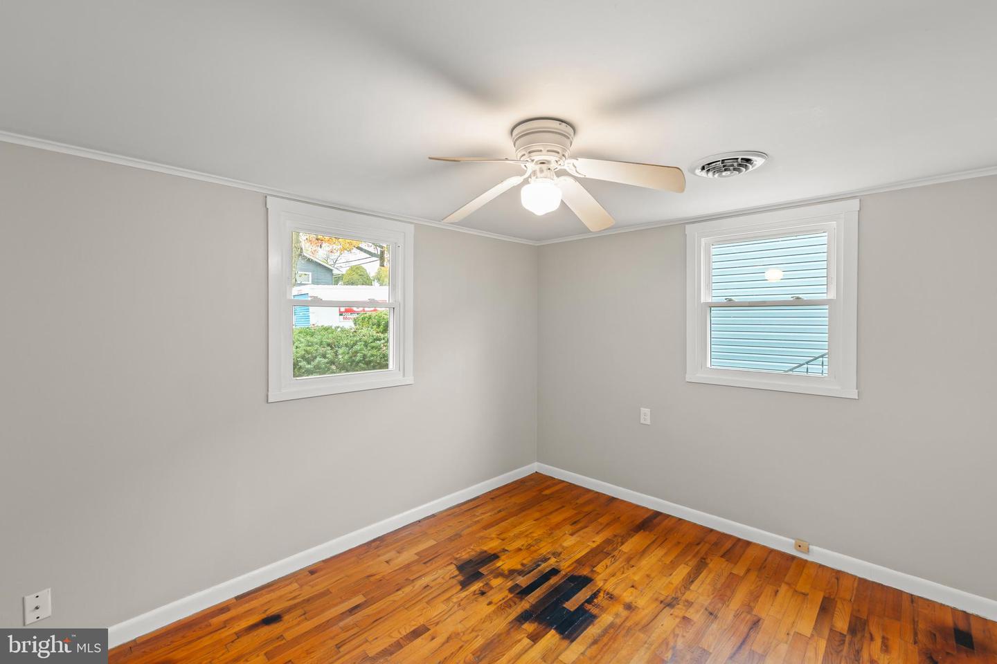 204 SHENANDOAH AVE, WINCHESTER, Virginia 22601, 2 Bedrooms Bedrooms, ,1 BathroomBathrooms,Residential,For sale,204 SHENANDOAH AVE,VAWI2009534 MLS # VAWI2009534