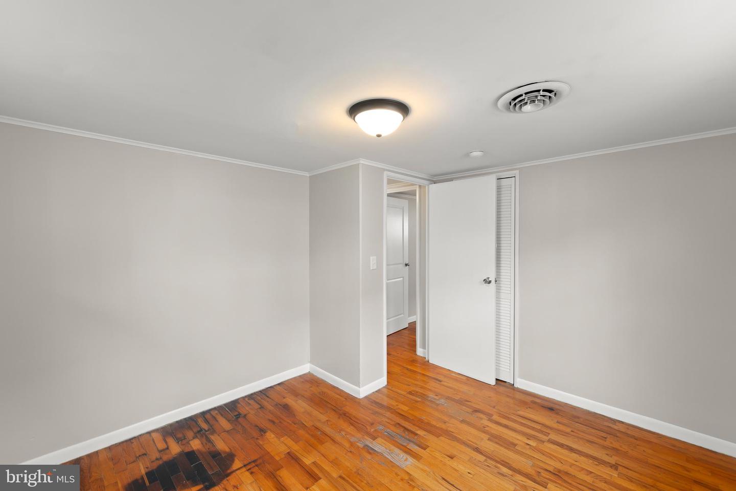 204 SHENANDOAH AVE, WINCHESTER, Virginia 22601, 2 Bedrooms Bedrooms, ,1 BathroomBathrooms,Residential,For sale,204 SHENANDOAH AVE,VAWI2009534 MLS # VAWI2009534