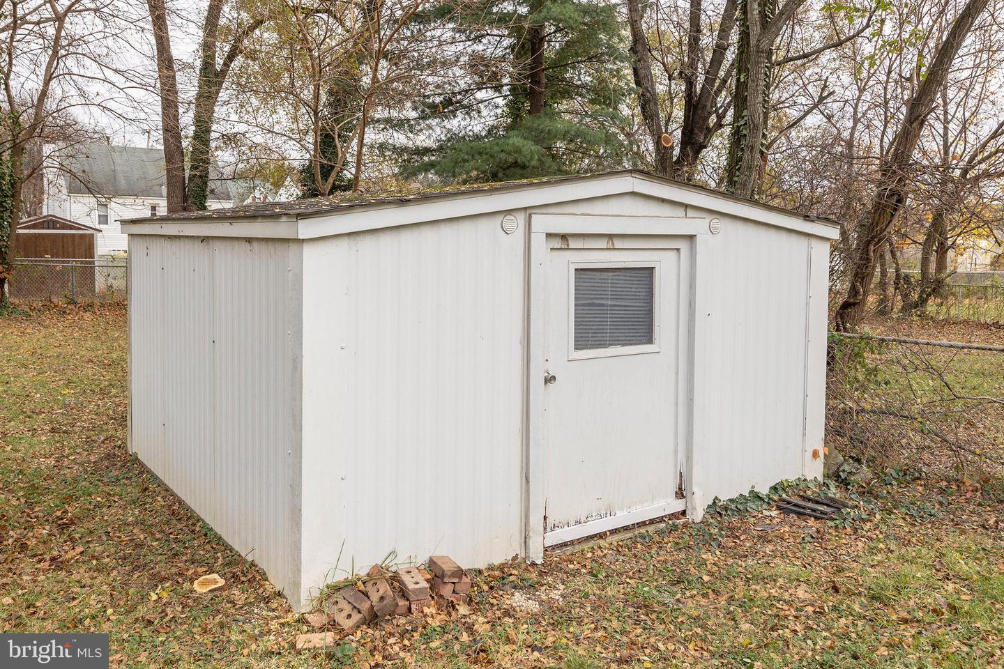 204 SHENANDOAH AVE, WINCHESTER, Virginia 22601, 2 Bedrooms Bedrooms, ,1 BathroomBathrooms,Residential,For sale,204 SHENANDOAH AVE,VAWI2009534 MLS # VAWI2009534