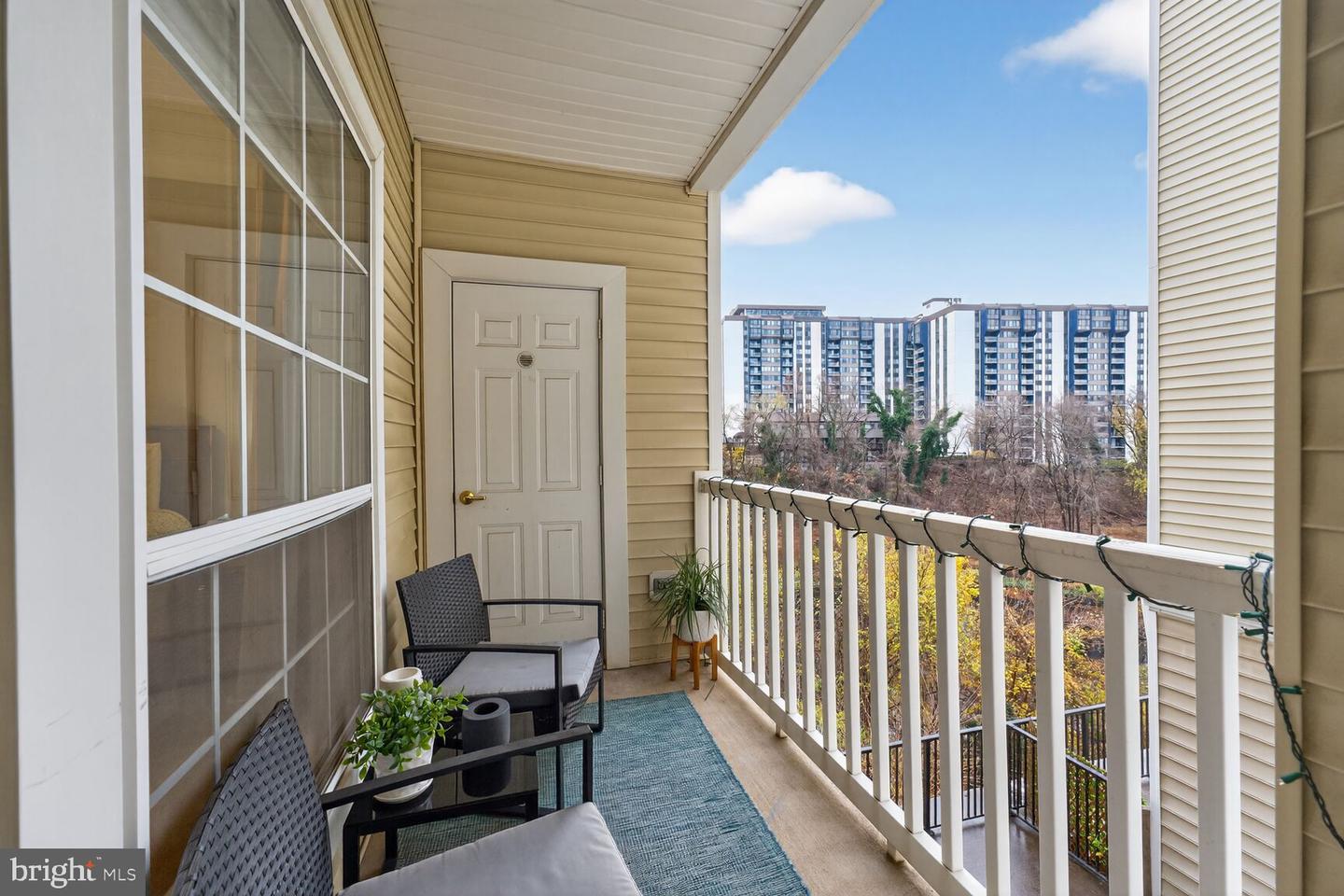 4550 STRUTFIELD LN #2213, ALEXANDRIA, Virginia 22311, 2 Bedrooms Bedrooms, ,2 BathroomsBathrooms,Residential,For sale,4550 STRUTFIELD LN #2213,VAAX2052078 MLS # VAAX2052078 4550 STRUTFIELD LN #2213, ALEXANDRIA, Virginia 22311, 2 Bedrooms Bedrooms, ,2 BathroomsBathrooms,Residential,For sale,4550 STRUTFIELD LN #2213,VAAX2052078 MLS # VAAX2052078