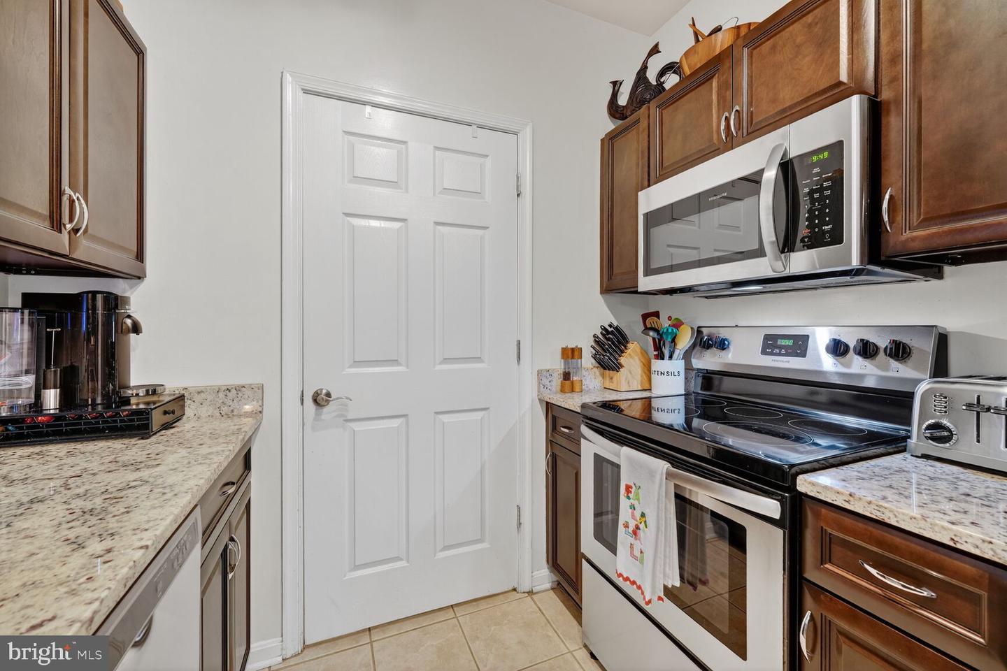 4550 STRUTFIELD LN #2213, ALEXANDRIA, Virginia 22311, 2 Bedrooms Bedrooms, ,2 BathroomsBathrooms,Residential,For sale,4550 STRUTFIELD LN #2213,VAAX2052078 MLS # VAAX2052078 4550 STRUTFIELD LN #2213, ALEXANDRIA, Virginia 22311, 2 Bedrooms Bedrooms, ,2 BathroomsBathrooms,Residential,For sale,4550 STRUTFIELD LN #2213,VAAX2052078 MLS # VAAX2052078