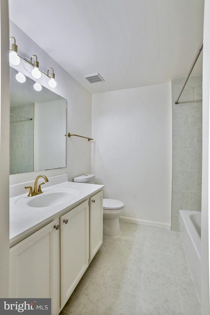 5705 CROATAN CT, CENTREVILLE, Virginia 20120, 3 Bedrooms Bedrooms, ,2 BathroomsBathrooms,Residential,For sale,5705 CROATAN CT,VAFX2280666 MLS # VAFX2280666 5705 CROATAN CT, CENTREVILLE, Virginia 20120, 3 Bedrooms Bedrooms, ,2 BathroomsBathrooms,Residential,For sale,5705 CROATAN CT,VAFX2280666 MLS # VAFX2280666