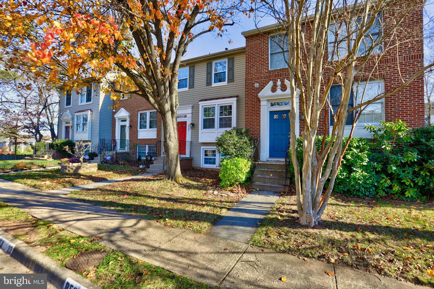 5705 CROATAN CT, CENTREVILLE, Virginia 20120, 3 Bedrooms Bedrooms, ,2 BathroomsBathrooms,Residential,For sale,5705 CROATAN CT,VAFX2280666 MLS # VAFX2280666 5705 CROATAN CT, CENTREVILLE, Virginia 20120, 3 Bedrooms Bedrooms, ,2 BathroomsBathrooms,Residential,For sale,5705 CROATAN CT,VAFX2280666 MLS # VAFX2280666