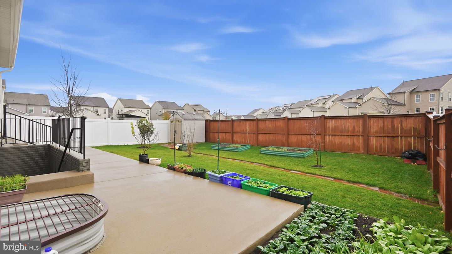 208 CONEFLOWER LN, STAFFORD, Virginia 22554, 4 Bedrooms Bedrooms, ,3 BathroomsBathrooms,Residential,For sale,208 CONEFLOWER LN,VAST2044454 MLS # VAST2044454