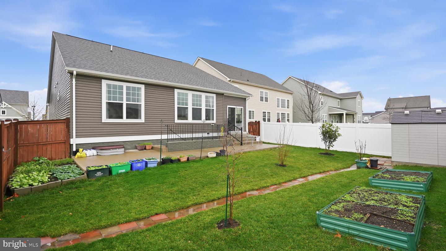 208 CONEFLOWER LN, STAFFORD, Virginia 22554, 4 Bedrooms Bedrooms, ,3 BathroomsBathrooms,Residential,For sale,208 CONEFLOWER LN,VAST2044454 MLS # VAST2044454