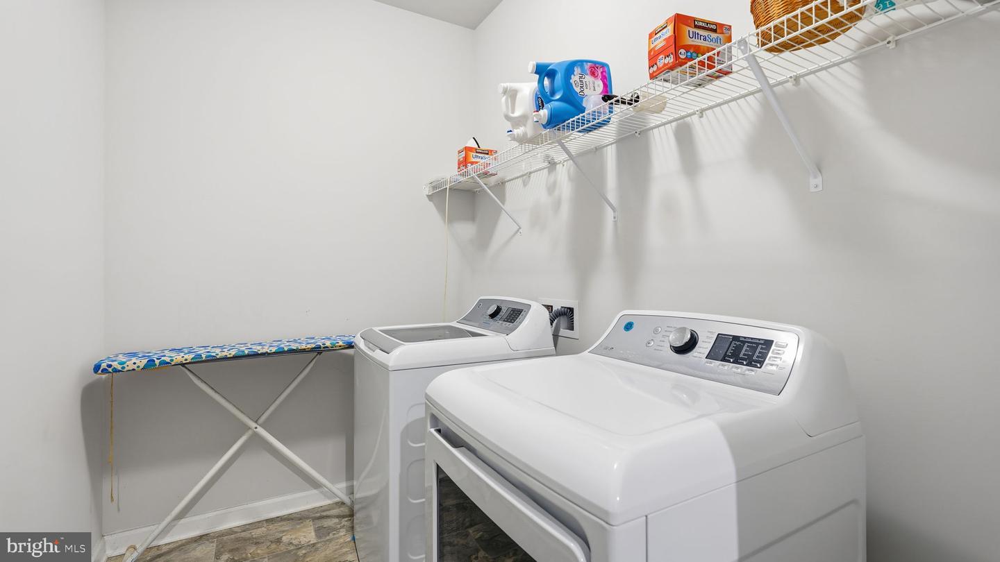 208 CONEFLOWER LN, STAFFORD, Virginia 22554, 4 Bedrooms Bedrooms, ,3 BathroomsBathrooms,Residential,For sale,208 CONEFLOWER LN,VAST2044454 MLS # VAST2044454