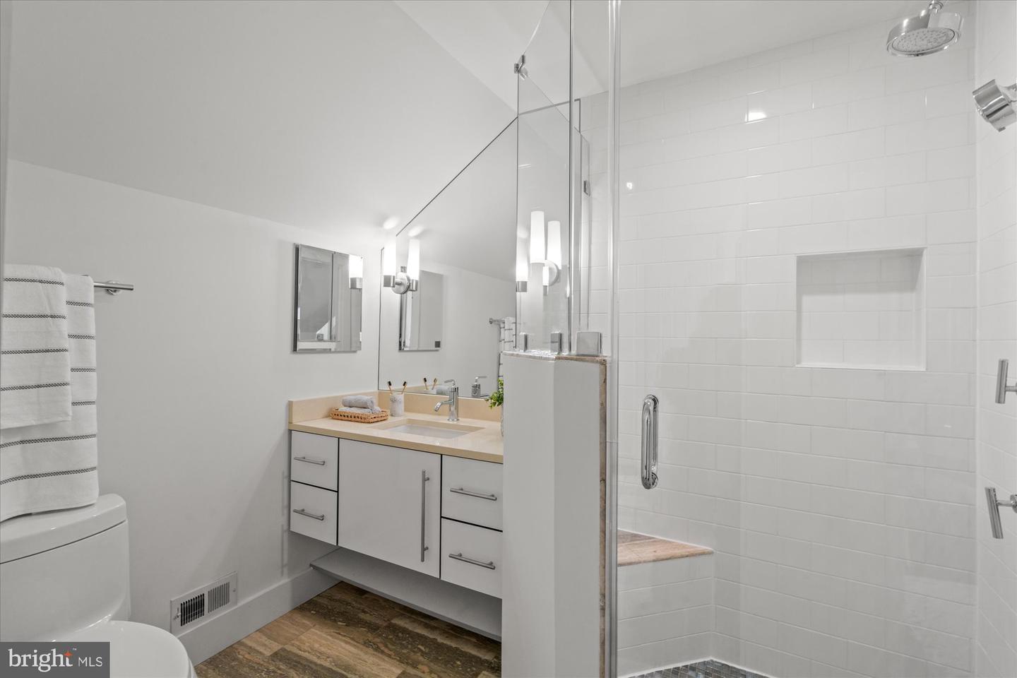 3361 S WAKEFIELD ST #B1, ARLINGTON, Virginia 22206, 3 Bedrooms Bedrooms, ,2 BathroomsBathrooms,Residential,For sale,3361 S WAKEFIELD ST #B1,VAAR2066484 MLS # VAAR2066484 3361 S WAKEFIELD ST #B1, ARLINGTON, Virginia 22206, 3 Bedrooms Bedrooms, ,2 BathroomsBathrooms,Residential,For sale,3361 S WAKEFIELD ST #B1,VAAR2066484 MLS # VAAR2066484