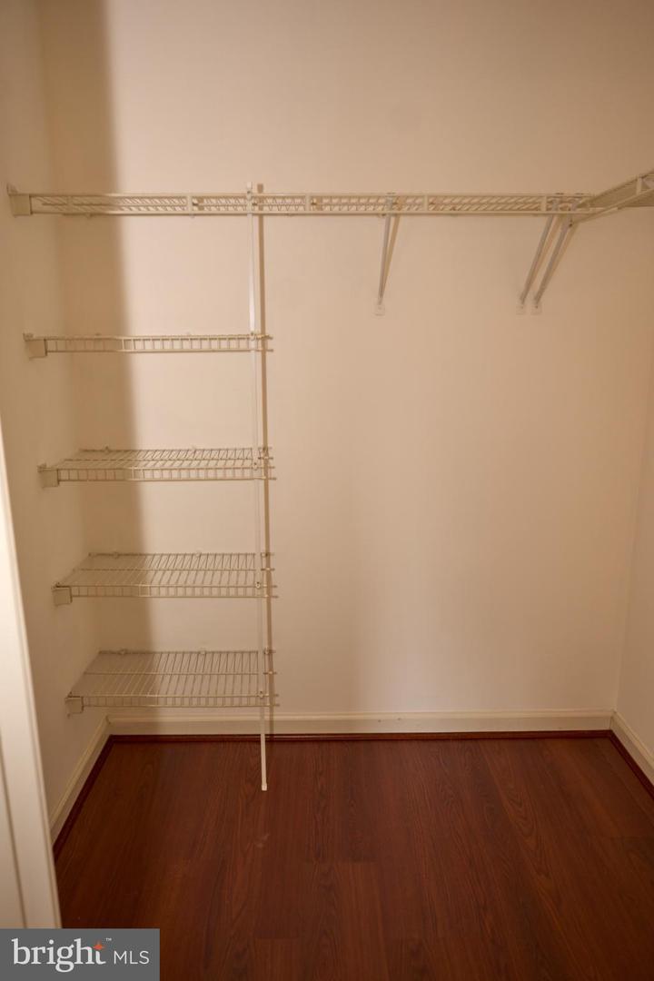 7701 HAYNES POINT WAY #1909, ALEXANDRIA, Virginia 22315, 2 Bedrooms Bedrooms, 9 Rooms Rooms,2 BathroomsBathrooms,Residential,For sale,7701 HAYNES POINT WAY #1909,VAFX2280742 MLS # VAFX2280742