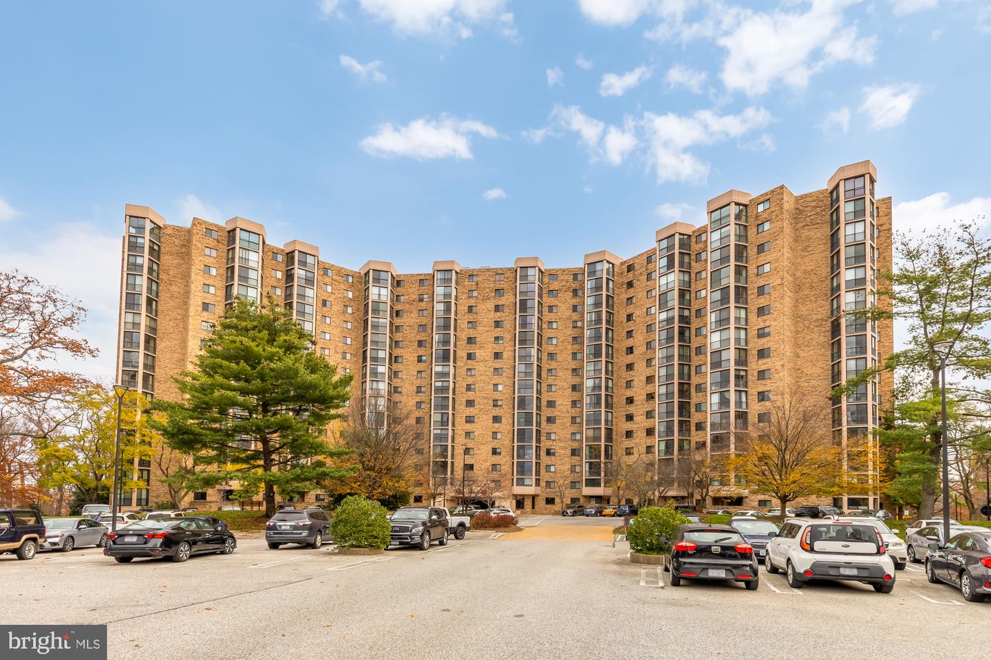 5901 MOUNT EAGLE DR #1116, ALEXANDRIA, Virginia 22303, 2 Bedrooms Bedrooms, ,2 BathroomsBathrooms,Residential,For sale,5901 MOUNT EAGLE DR #1116,VAFX2280414 MLS # VAFX2280414