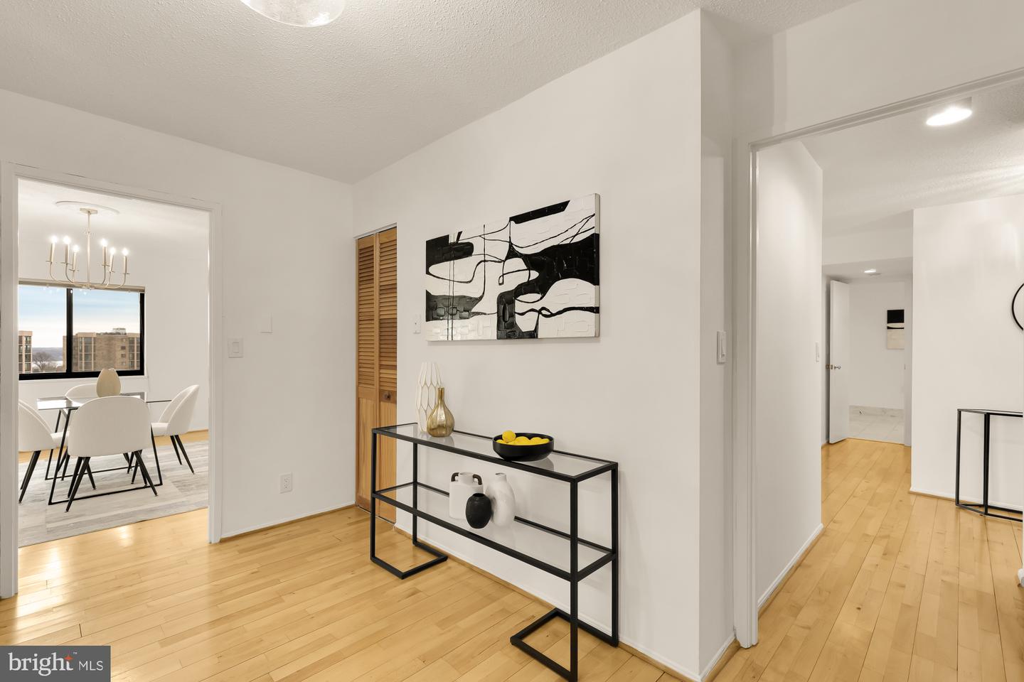 5901 MOUNT EAGLE DR #1116, ALEXANDRIA, Virginia 22303, 2 Bedrooms Bedrooms, ,2 BathroomsBathrooms,Residential,For sale,5901 MOUNT EAGLE DR #1116,VAFX2280414 MLS # VAFX2280414