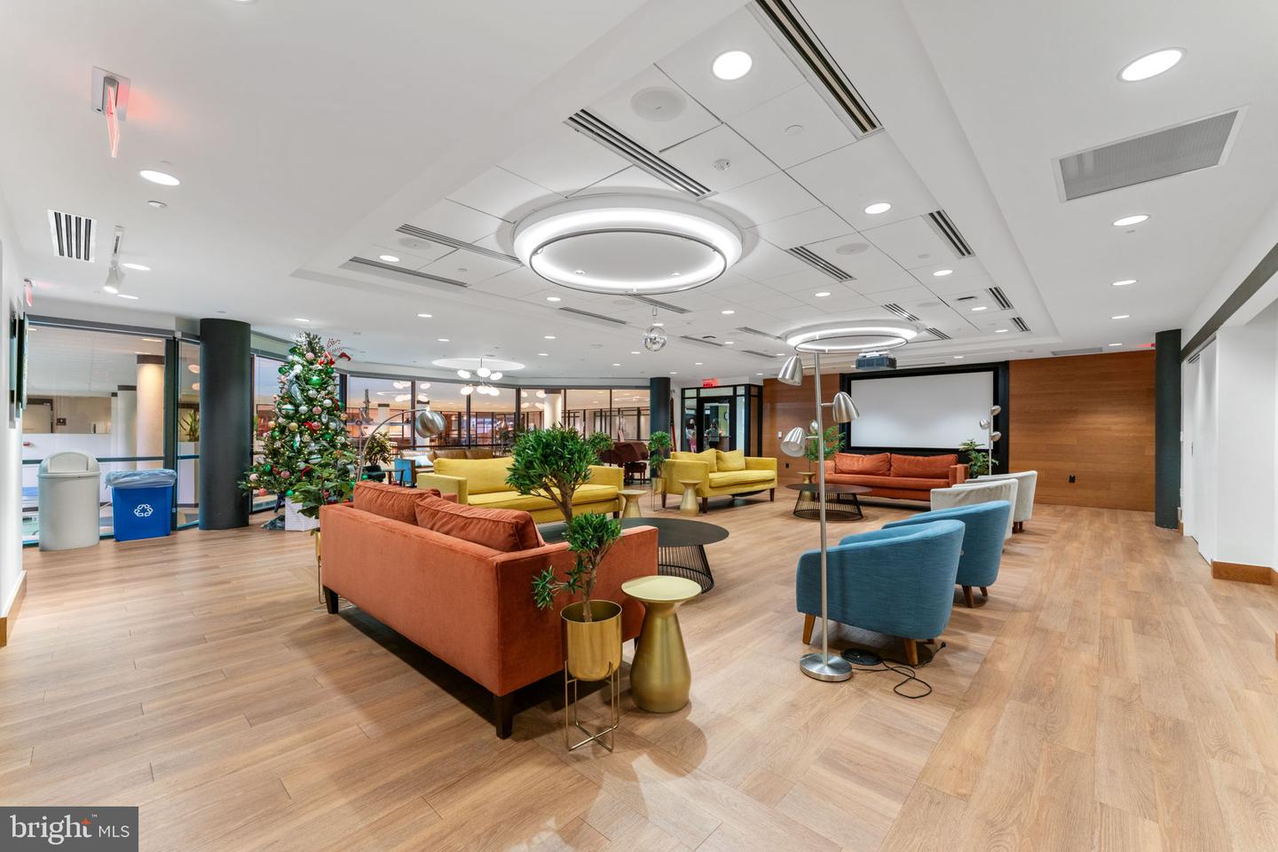 5901 MOUNT EAGLE DR #1116, ALEXANDRIA, Virginia 22303, 2 Bedrooms Bedrooms, ,2 BathroomsBathrooms,Residential,For sale,5901 MOUNT EAGLE DR #1116,VAFX2280414 MLS # VAFX2280414