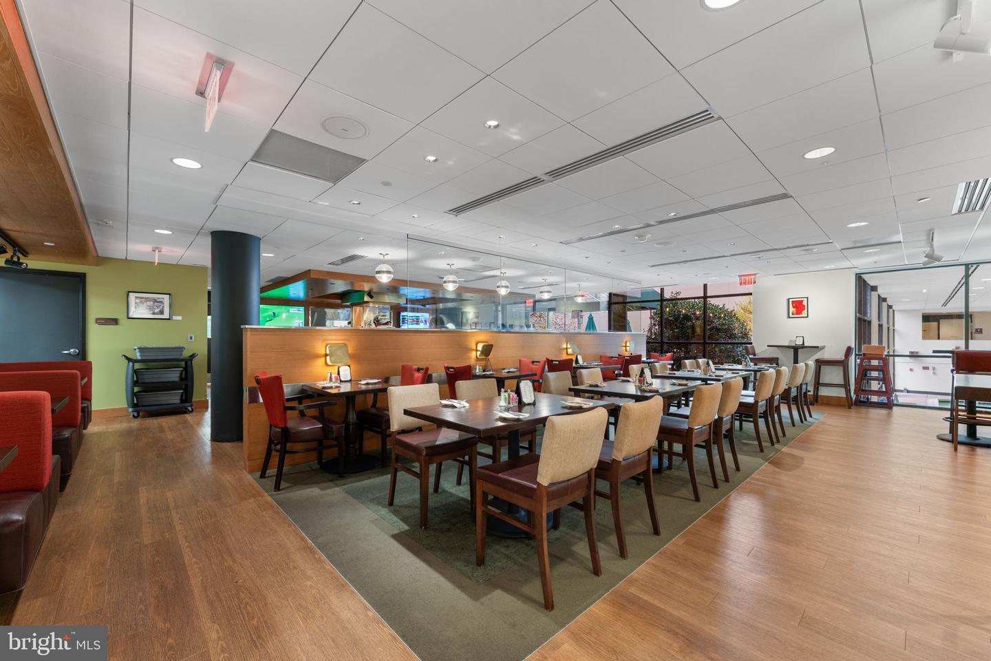 5901 MOUNT EAGLE DR #1116, ALEXANDRIA, Virginia 22303, 2 Bedrooms Bedrooms, ,2 BathroomsBathrooms,Residential,For sale,5901 MOUNT EAGLE DR #1116,VAFX2280414 MLS # VAFX2280414