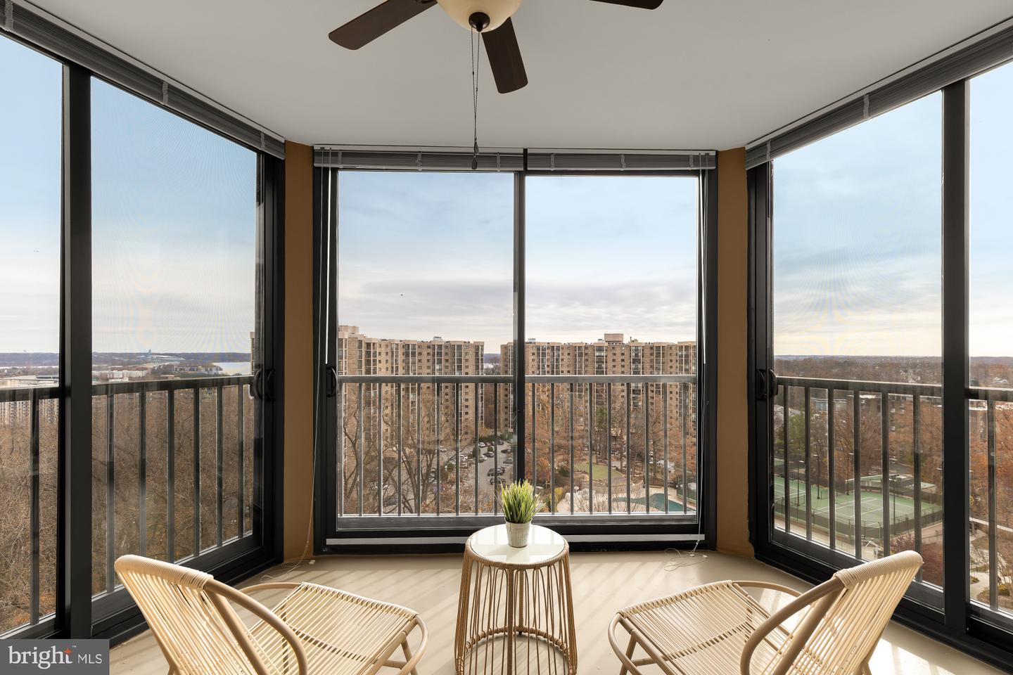 5901 MOUNT EAGLE DR #1116, ALEXANDRIA, Virginia 22303, 2 Bedrooms Bedrooms, ,2 BathroomsBathrooms,Residential,For sale,5901 MOUNT EAGLE DR #1116,VAFX2280414 MLS # VAFX2280414