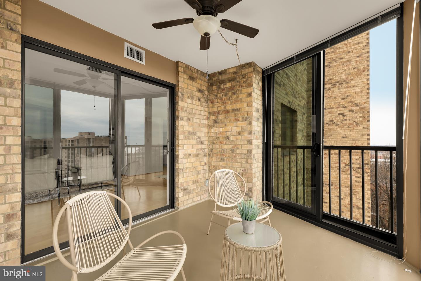 5901 MOUNT EAGLE DR #1116, ALEXANDRIA, Virginia 22303, 2 Bedrooms Bedrooms, ,2 BathroomsBathrooms,Residential,For sale,5901 MOUNT EAGLE DR #1116,VAFX2280414 MLS # VAFX2280414