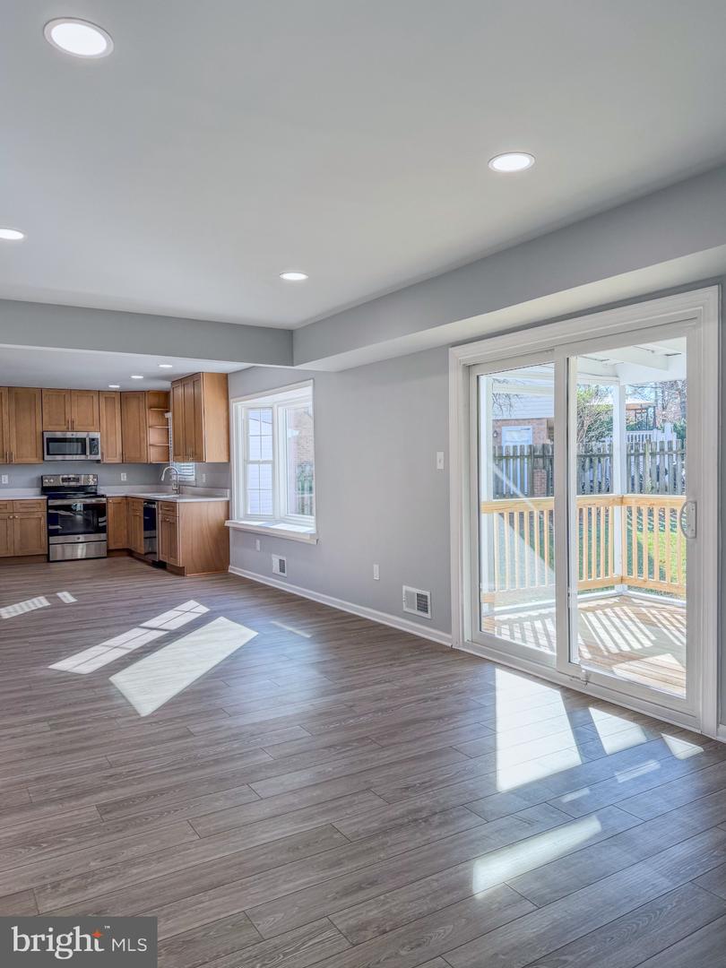 7506 TODD PL, MANASSAS, Virginia 20109, 4 Bedrooms Bedrooms, ,2 BathroomsBathrooms,Residential,For sale,7506 TODD PL,VAPW2108376 MLS # VAPW2108376 7506 TODD PL, MANASSAS, Virginia 20109, 4 Bedrooms Bedrooms, ,2 BathroomsBathrooms,Residential,For sale,7506 TODD PL,VAPW2108376 MLS # VAPW2108376