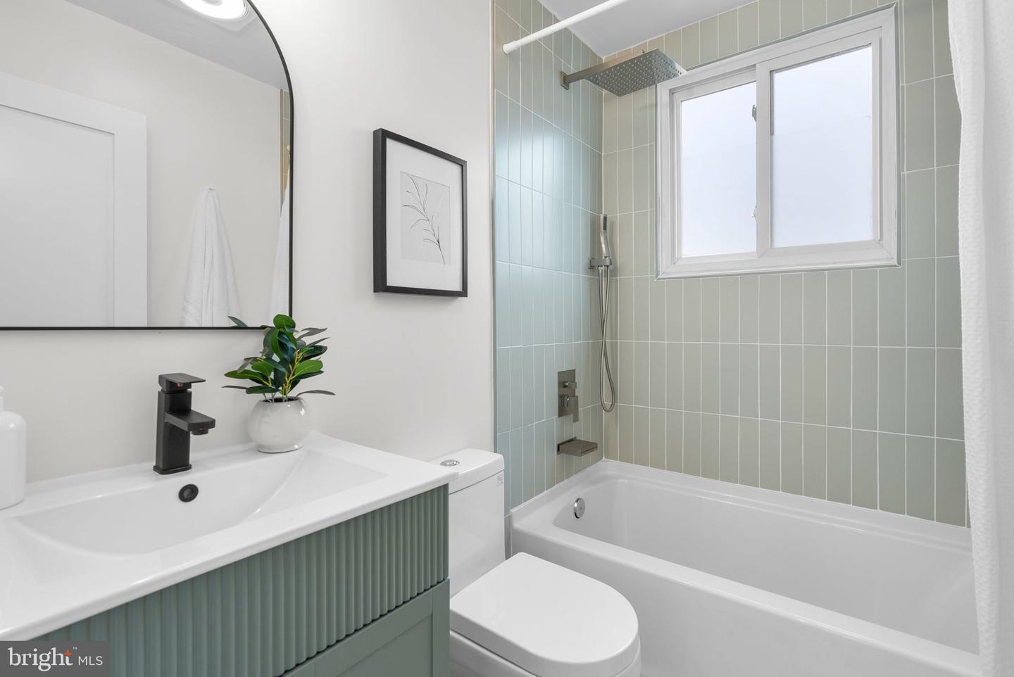 6328 NORTH CAPITOL ST NW, WASHINGTON, District Of Columbia 20011, 3 Bedrooms Bedrooms, ,2 BathroomsBathrooms,Residential,For sale,6328 NORTH CAPITOL ST NW,DCDC2233202 MLS # DCDC2233202