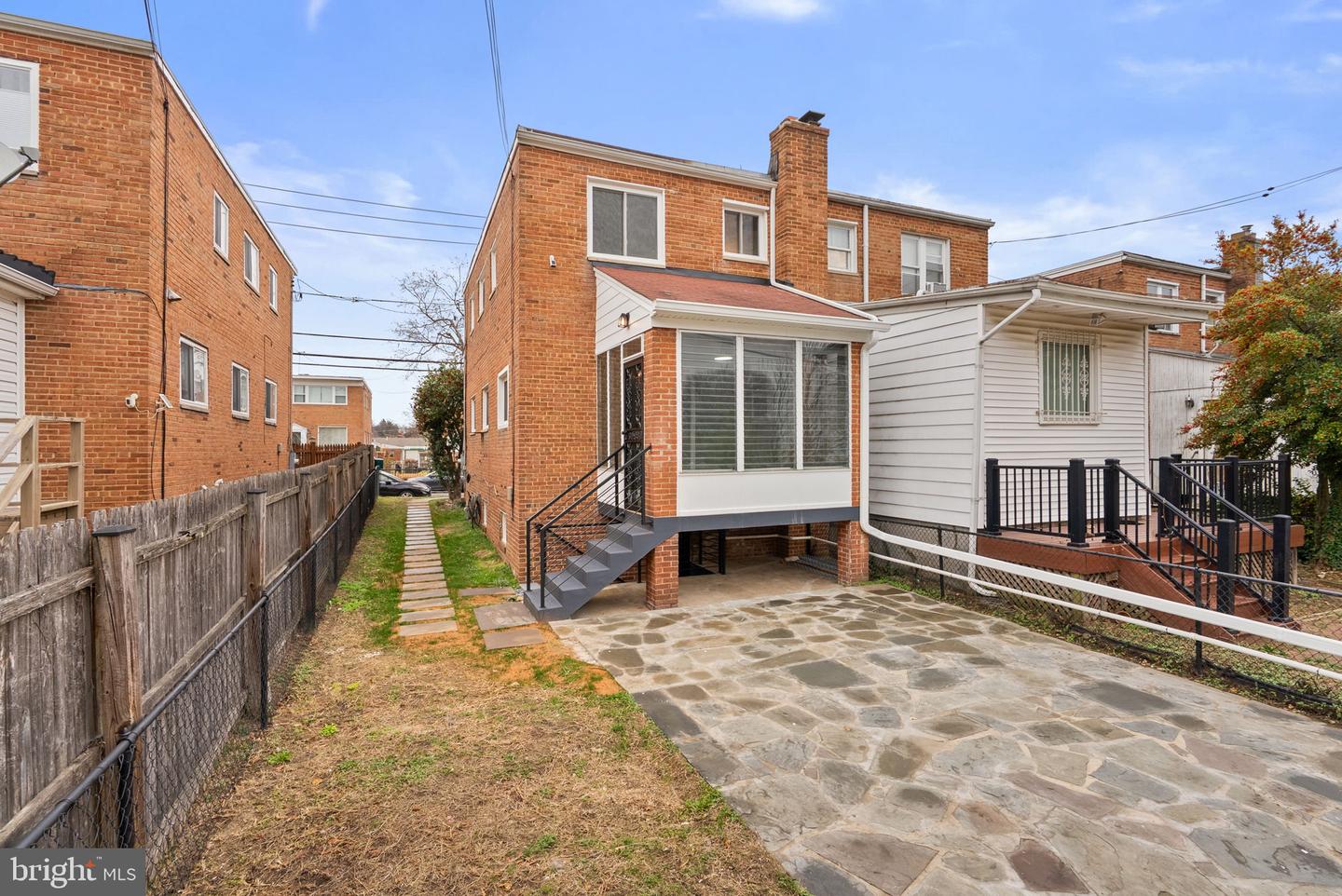 6328 NORTH CAPITOL ST NW, WASHINGTON, District Of Columbia 20011, 3 Bedrooms Bedrooms, ,2 BathroomsBathrooms,Residential,For sale,6328 NORTH CAPITOL ST NW,DCDC2233202 MLS # DCDC2233202