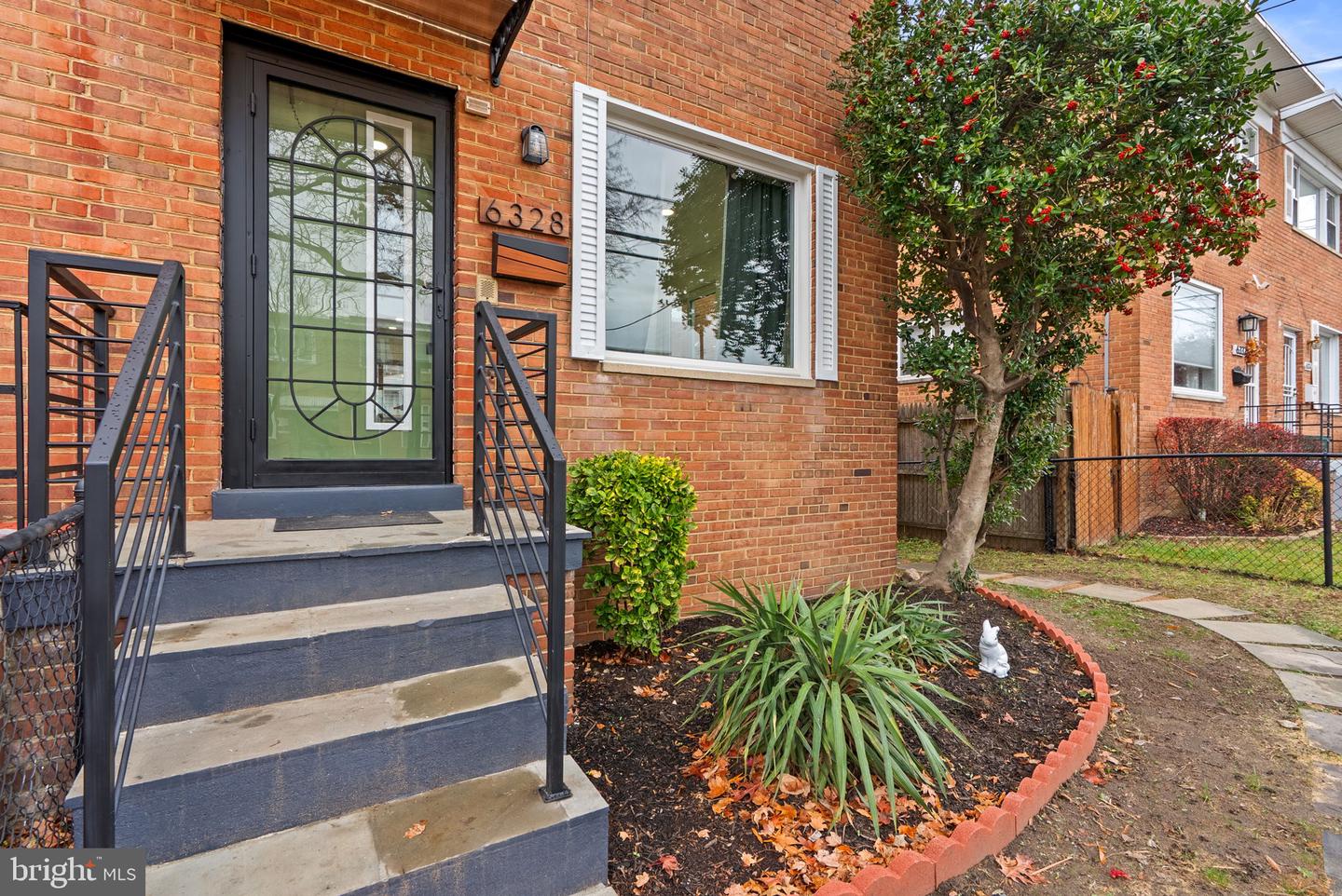 6328 NORTH CAPITOL ST NW, WASHINGTON, District Of Columbia 20011, 3 Bedrooms Bedrooms, ,2 BathroomsBathrooms,Residential,For sale,6328 NORTH CAPITOL ST NW,DCDC2233202 MLS # DCDC2233202