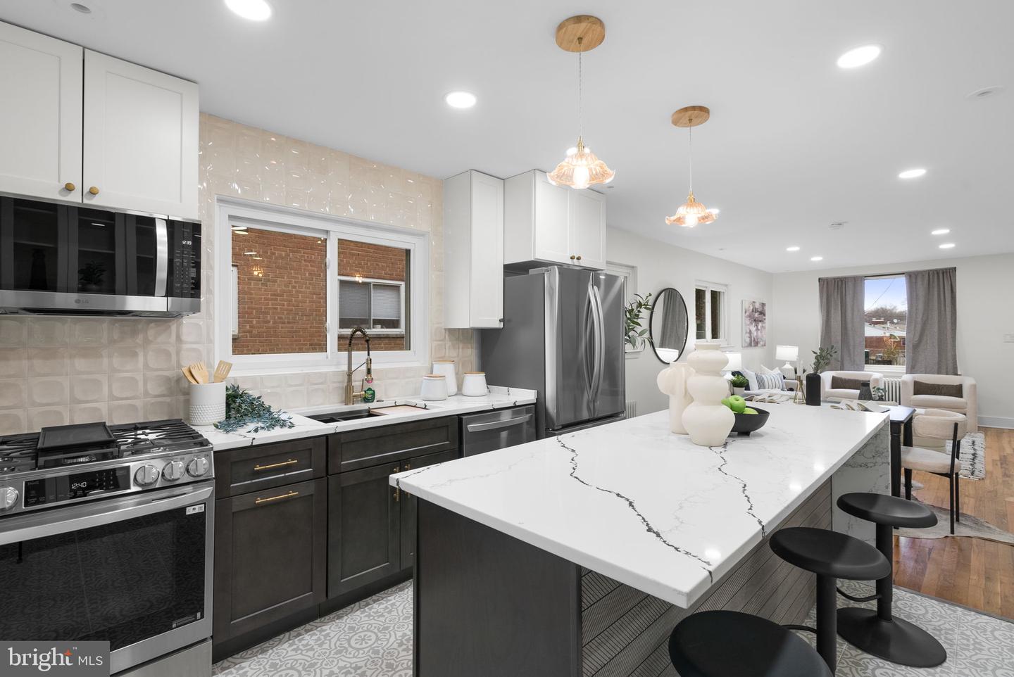 6328 NORTH CAPITOL ST NW, WASHINGTON, District Of Columbia 20011, 3 Bedrooms Bedrooms, ,2 BathroomsBathrooms,Residential,For sale,6328 NORTH CAPITOL ST NW,DCDC2233202 MLS # DCDC2233202