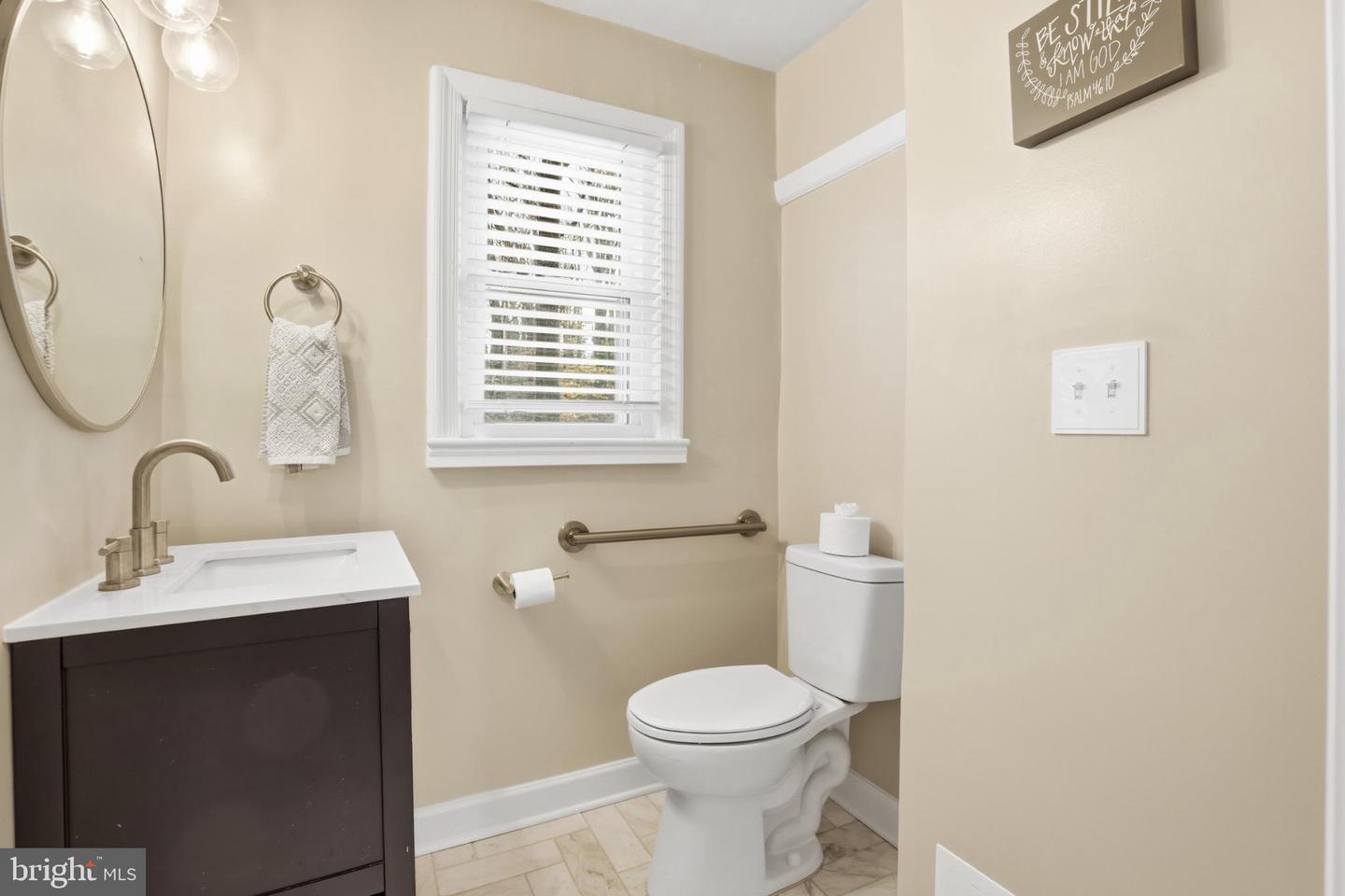 6539 OAKWOOD DR, FALLS CHURCH, Virginia 22041, 4 Bedrooms Bedrooms, 12 Rooms Rooms,2 BathroomsBathrooms,Residential,For sale,6539 OAKWOOD DR,VAFX2280744 MLS # VAFX2280744