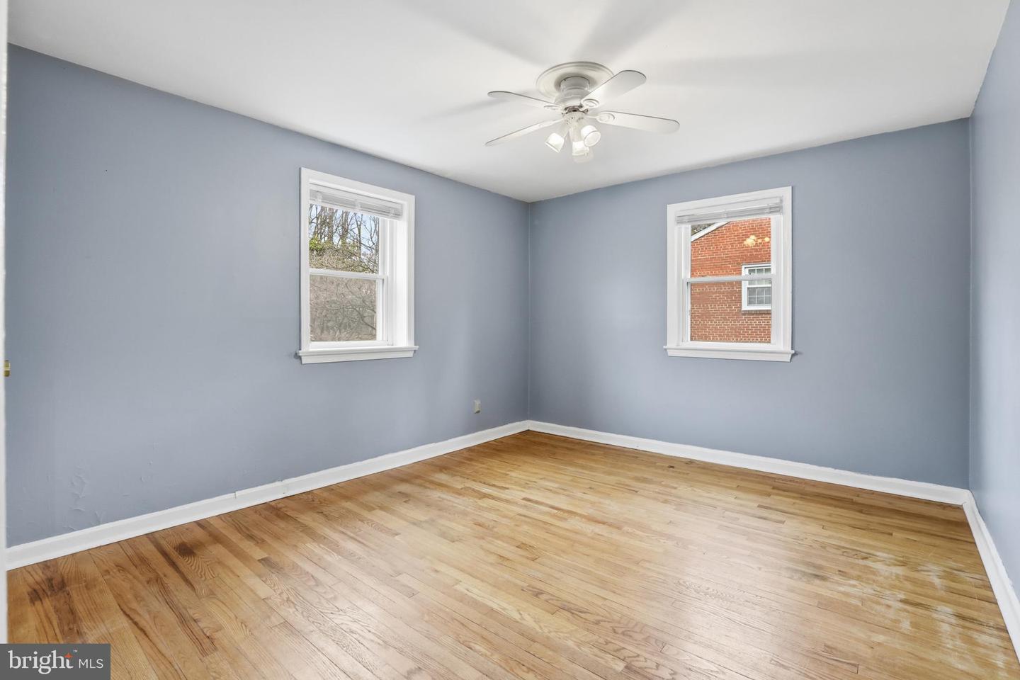 6539 OAKWOOD DR, FALLS CHURCH, Virginia 22041, 4 Bedrooms Bedrooms, 12 Rooms Rooms,2 BathroomsBathrooms,Residential,For sale,6539 OAKWOOD DR,VAFX2280744 MLS # VAFX2280744