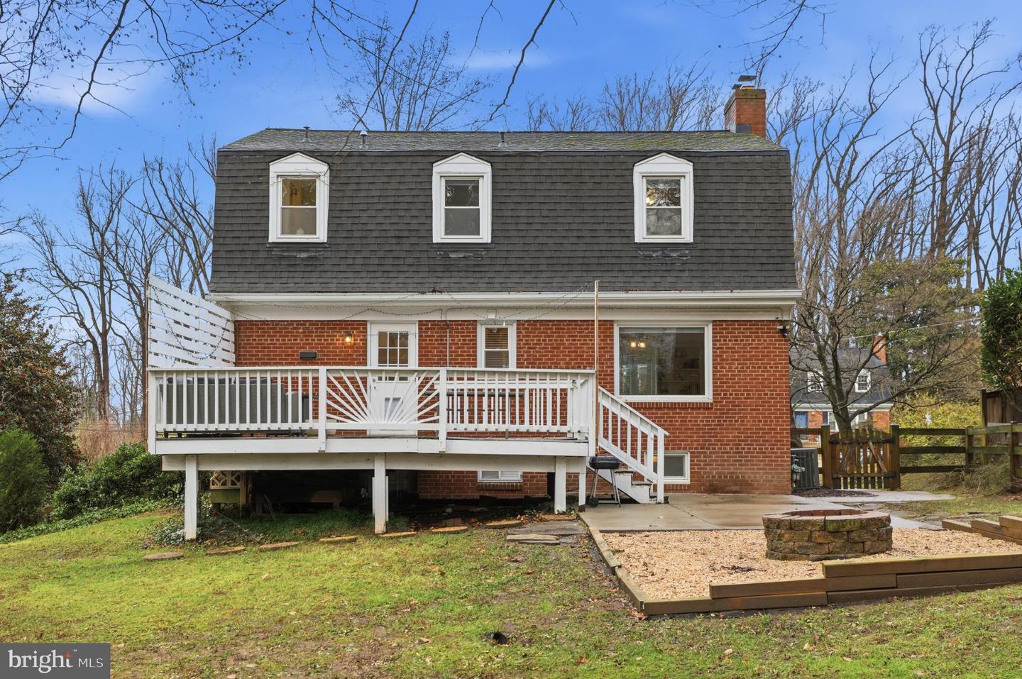 6539 OAKWOOD DR, FALLS CHURCH, Virginia 22041, 4 Bedrooms Bedrooms, 12 Rooms Rooms,2 BathroomsBathrooms,Residential,For sale,6539 OAKWOOD DR,VAFX2280744 MLS # VAFX2280744