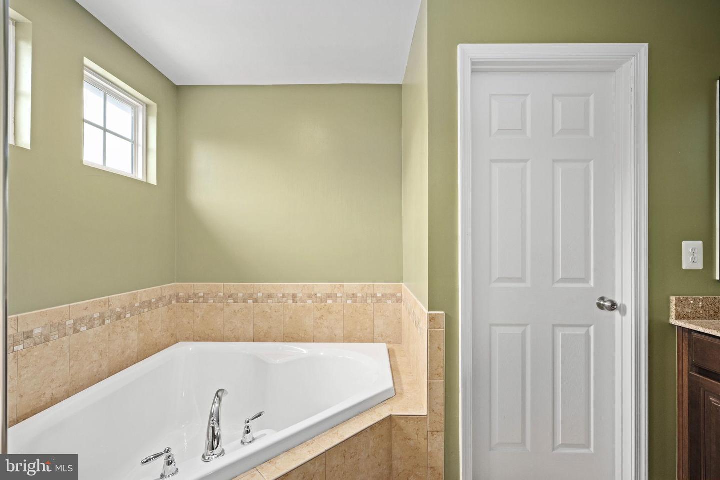 9426 RESERVOIR RD, FREDERICKSBURG, Virginia 22407, 4 Bedrooms Bedrooms, ,3 BathroomsBathrooms,Residential,For sale,9426 RESERVOIR RD,VASP2037878 MLS # VASP2037878