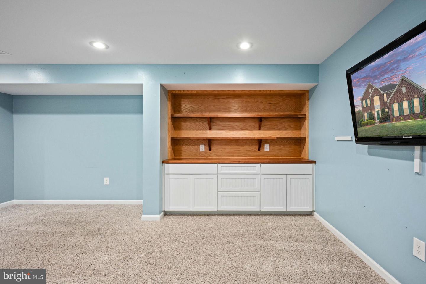 9426 RESERVOIR RD, FREDERICKSBURG, Virginia 22407, 4 Bedrooms Bedrooms, ,3 BathroomsBathrooms,Residential,For sale,9426 RESERVOIR RD,VASP2037878 MLS # VASP2037878