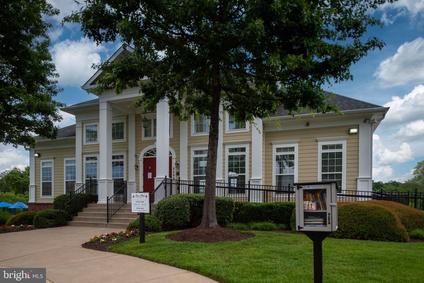 9426 RESERVOIR RD, FREDERICKSBURG, Virginia 22407, 4 Bedrooms Bedrooms, ,3 BathroomsBathrooms,Residential,For sale,9426 RESERVOIR RD,VASP2037878 MLS # VASP2037878