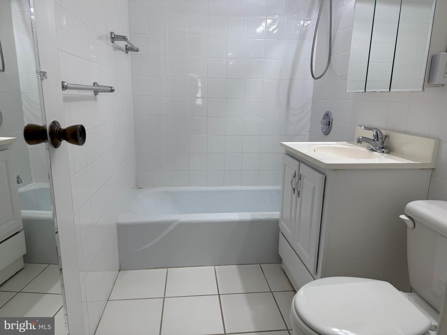730 24TH ST NW, WASHINGTON, District Of Columbia 20037, 1 Bedroom Bedrooms, ,1 BathroomBathrooms,Residential,For sale,730 24TH ST NW,DCDC2233618 MLS # DCDC2233618