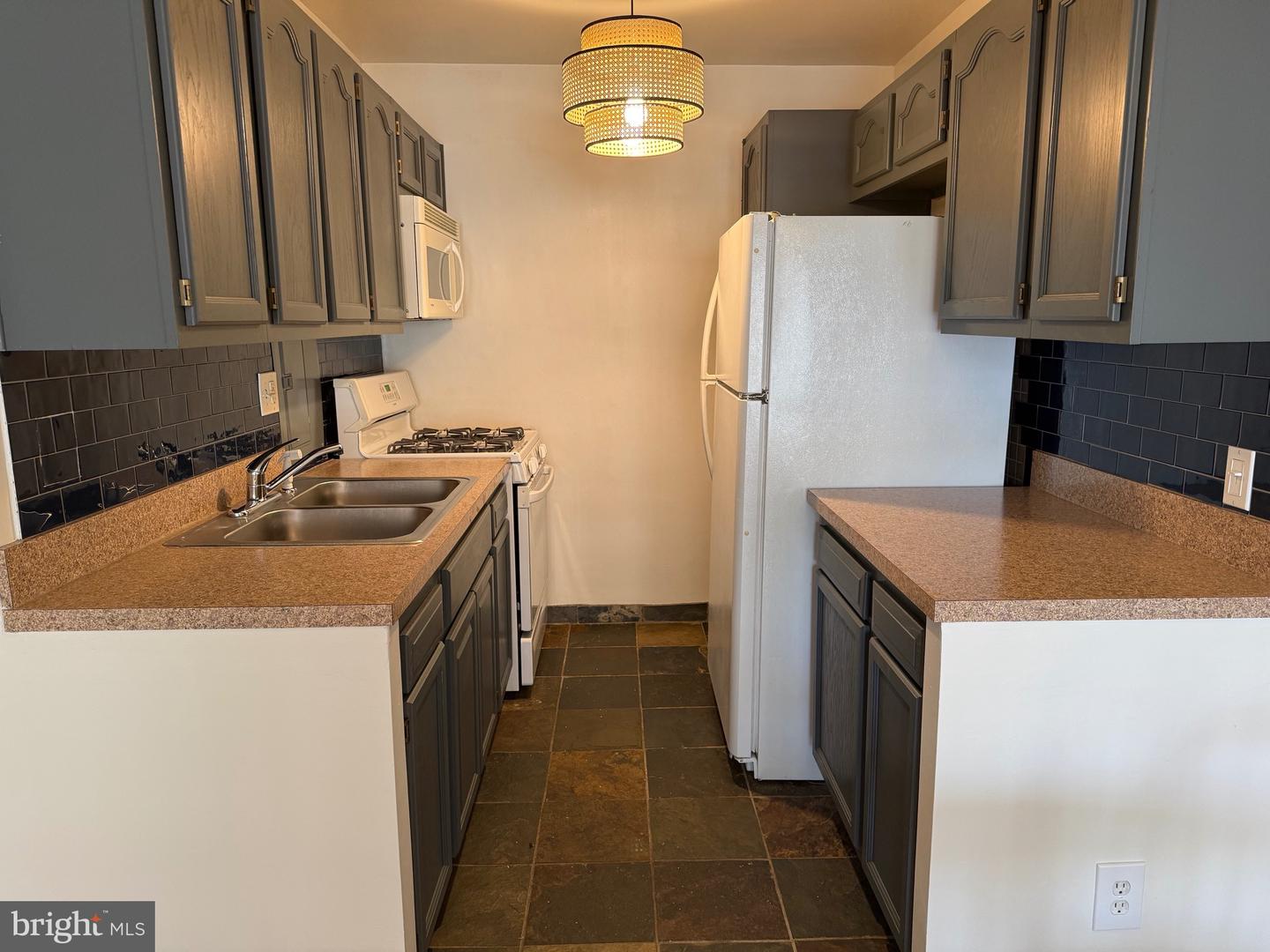 730 24TH ST NW, WASHINGTON, District Of Columbia 20037, 1 Bedroom Bedrooms, ,1 BathroomBathrooms,Residential,For sale,730 24TH ST NW,DCDC2233618 MLS # DCDC2233618