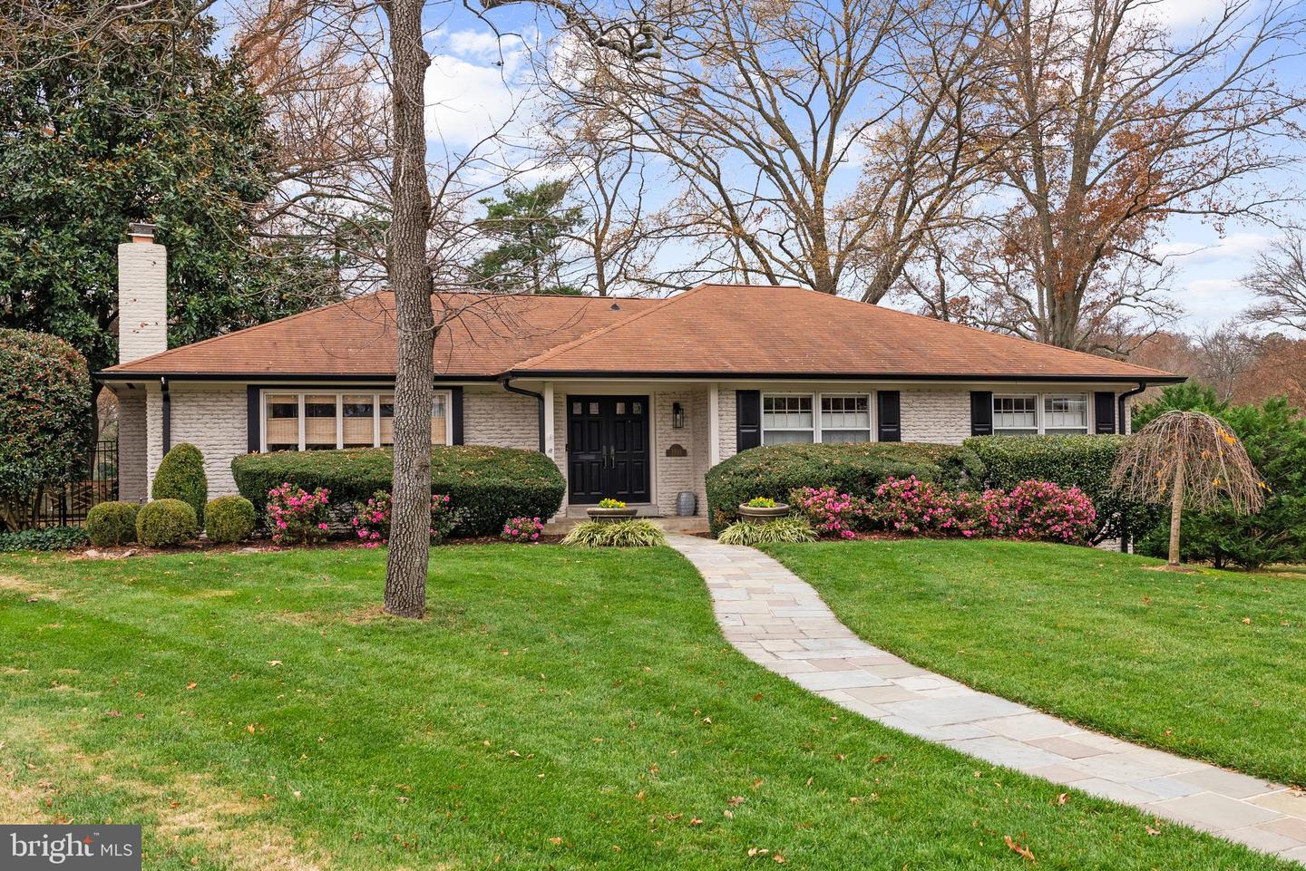 1101 GATEWOOD DR, ALEXANDRIA, Virginia 22307, 3 Bedrooms Bedrooms, ,3 BathroomsBathrooms,Residential,For sale,1101 GATEWOOD DR,VAFX2281292 MLS # VAFX2281292