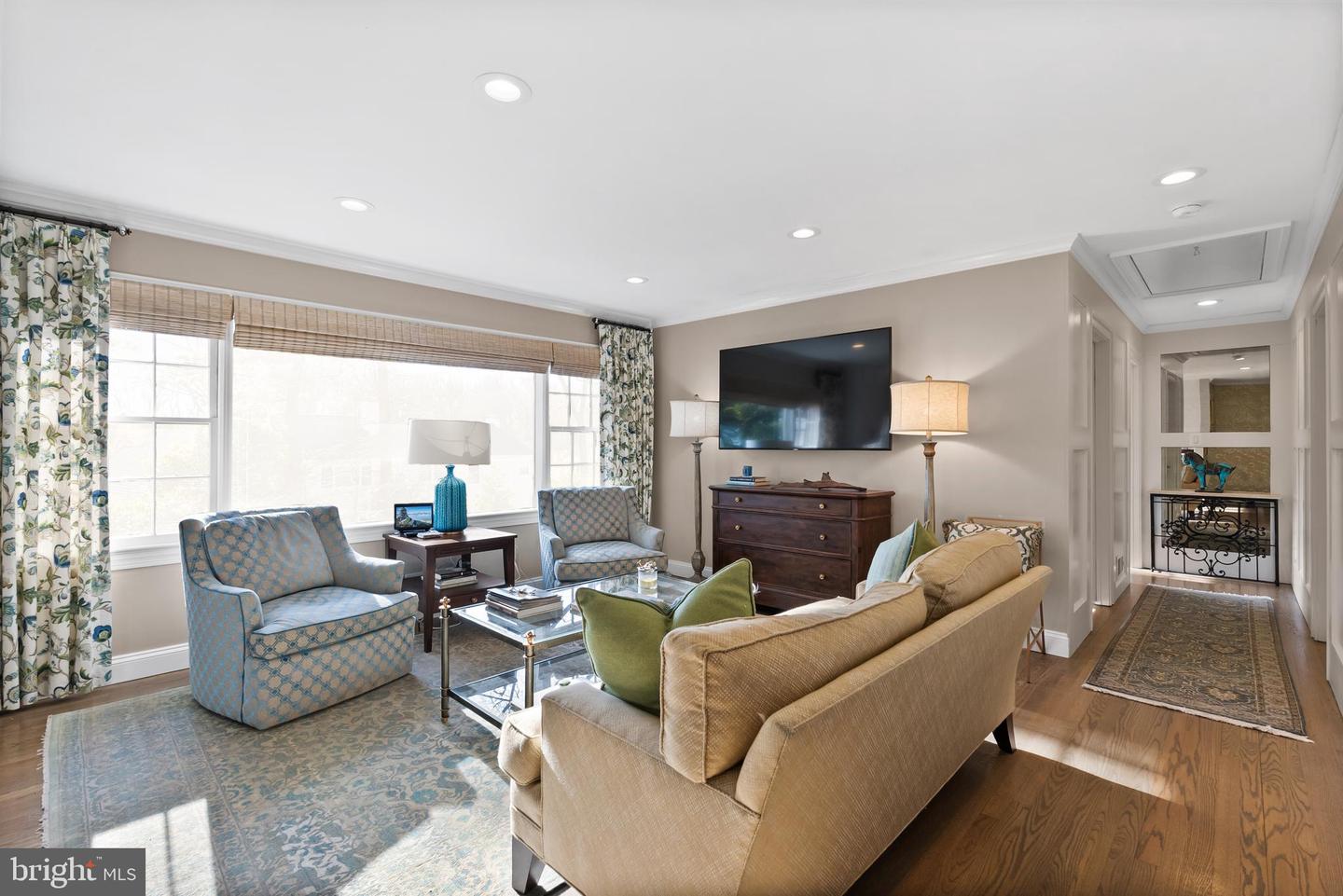 1101 GATEWOOD DR, ALEXANDRIA, Virginia 22307, 3 Bedrooms Bedrooms, ,3 BathroomsBathrooms,Residential,For sale,1101 GATEWOOD DR,VAFX2281292 MLS # VAFX2281292