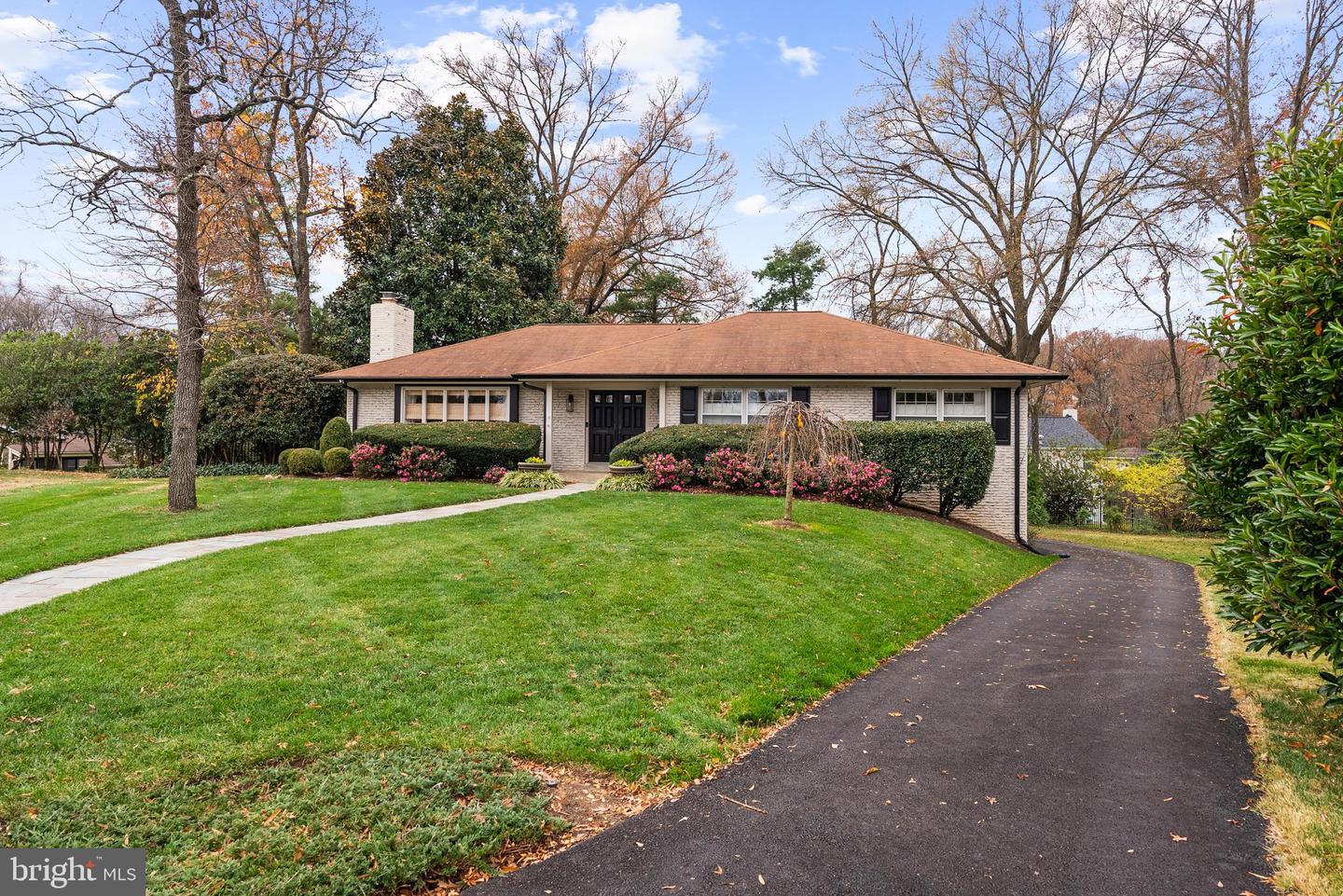 1101 GATEWOOD DR, ALEXANDRIA, Virginia 22307, 3 Bedrooms Bedrooms, ,3 BathroomsBathrooms,Residential,For sale,1101 GATEWOOD DR,VAFX2281292 MLS # VAFX2281292