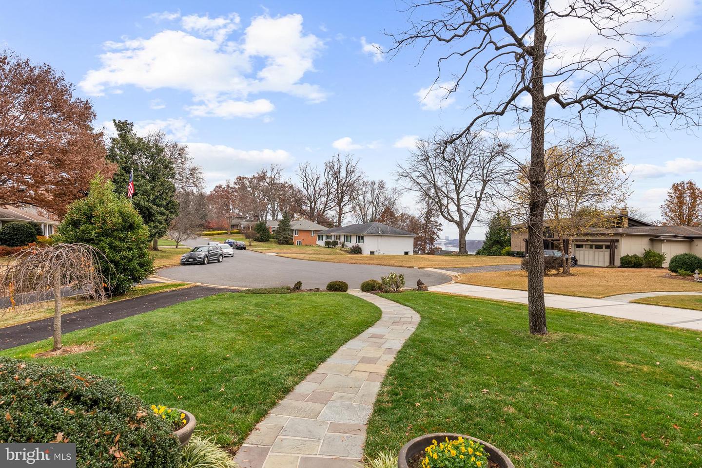 1101 GATEWOOD DR, ALEXANDRIA, Virginia 22307, 3 Bedrooms Bedrooms, ,3 BathroomsBathrooms,Residential,For sale,1101 GATEWOOD DR,VAFX2281292 MLS # VAFX2281292